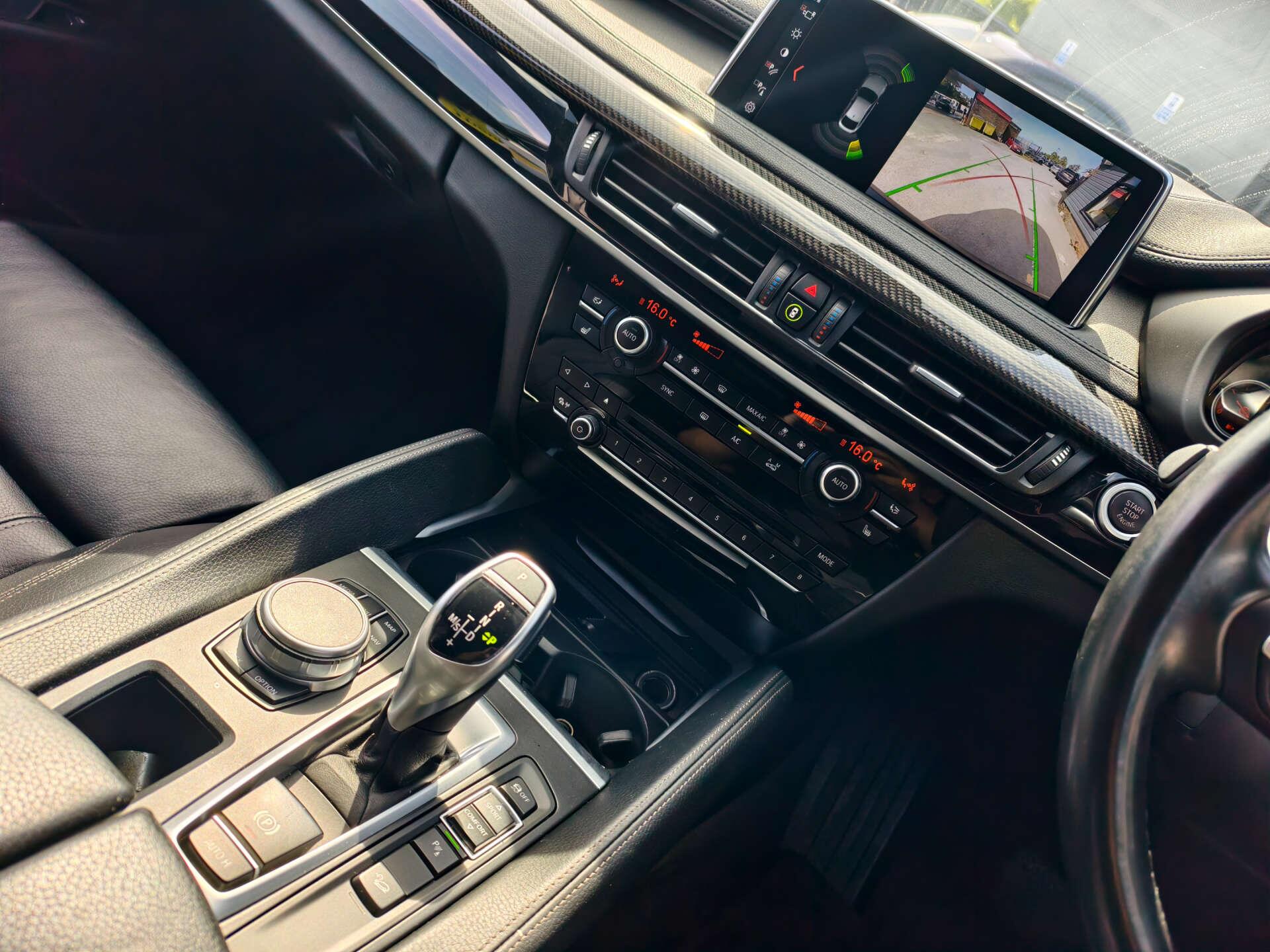 BMW X6 view 35