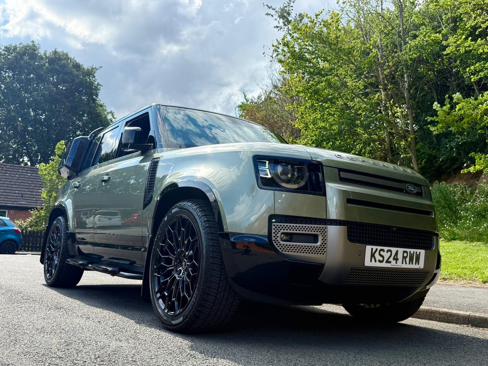 Land Rover Defender view 86