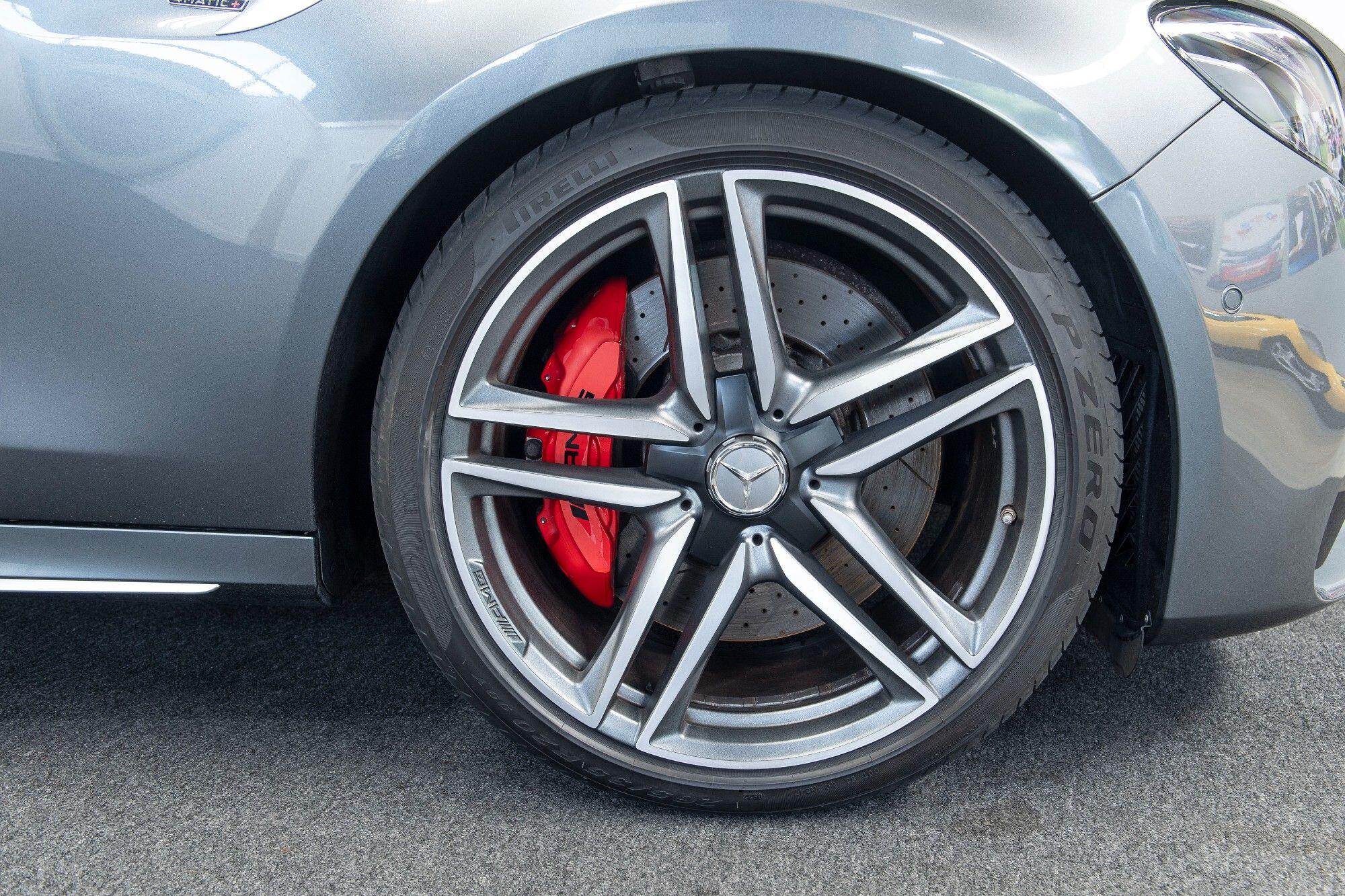 Mercedes-Benz E Class view 39