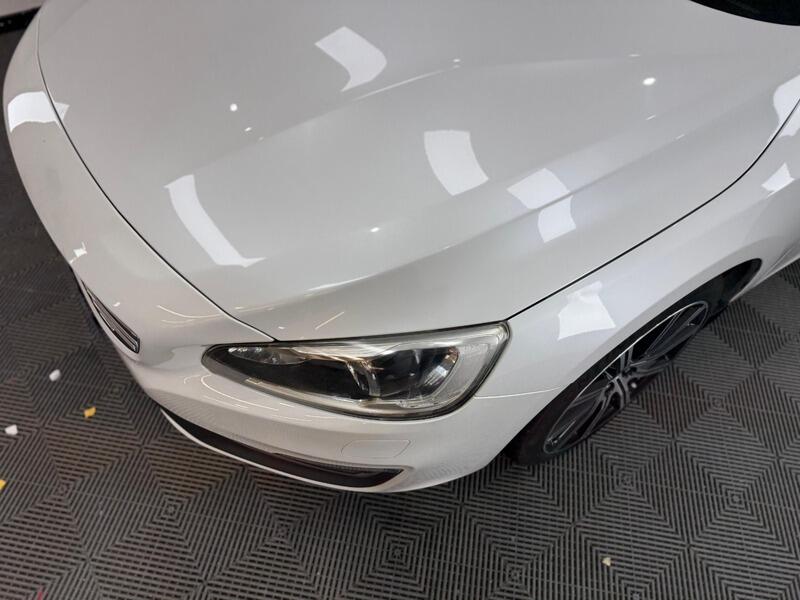 2015 Volvo V60 3.0 T6 SE AWD Estate 5dr Petrol Geartronic AWD Euro 5 (304 ps) • 59,500 miles image 12