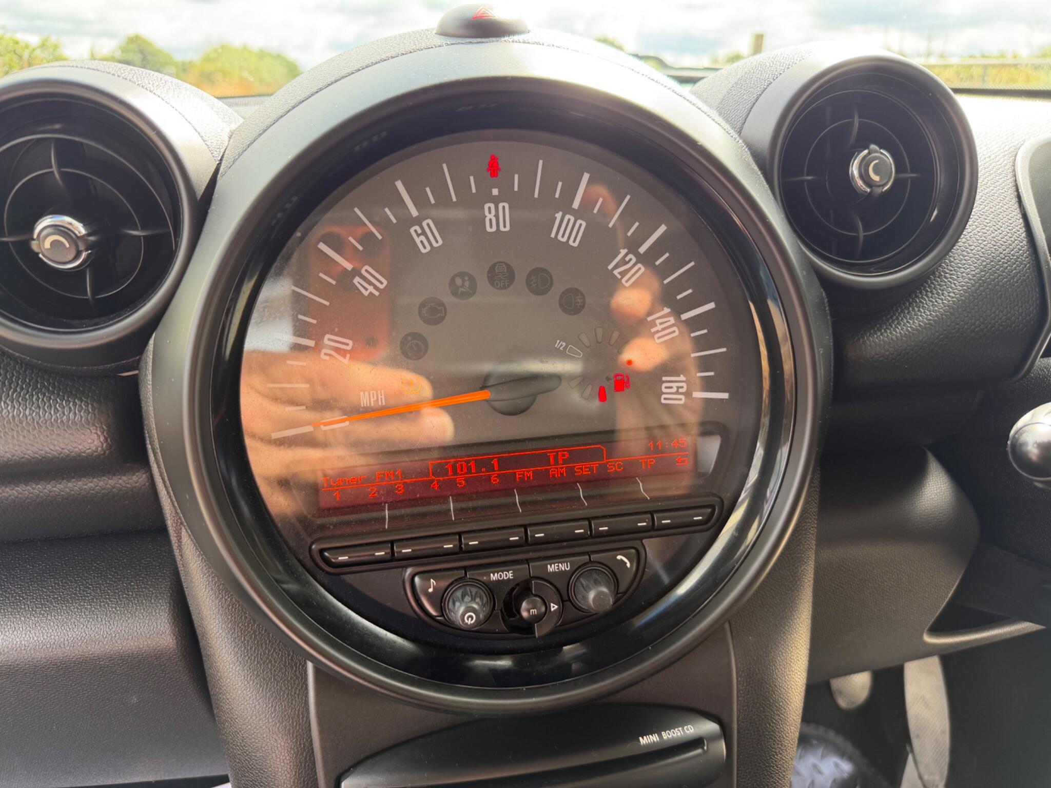 Mini Countryman view 38