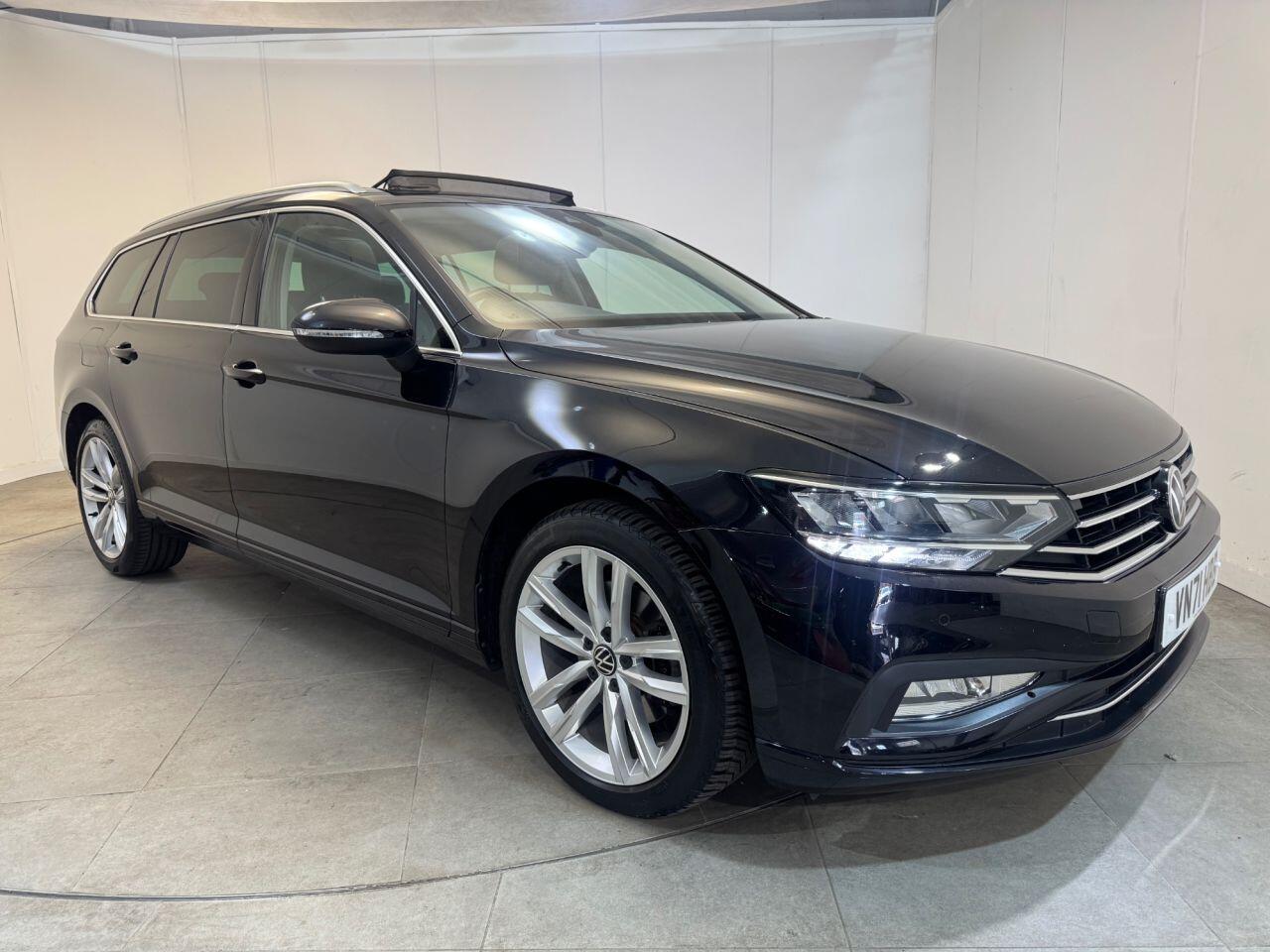 Volkswagen Passat view 2