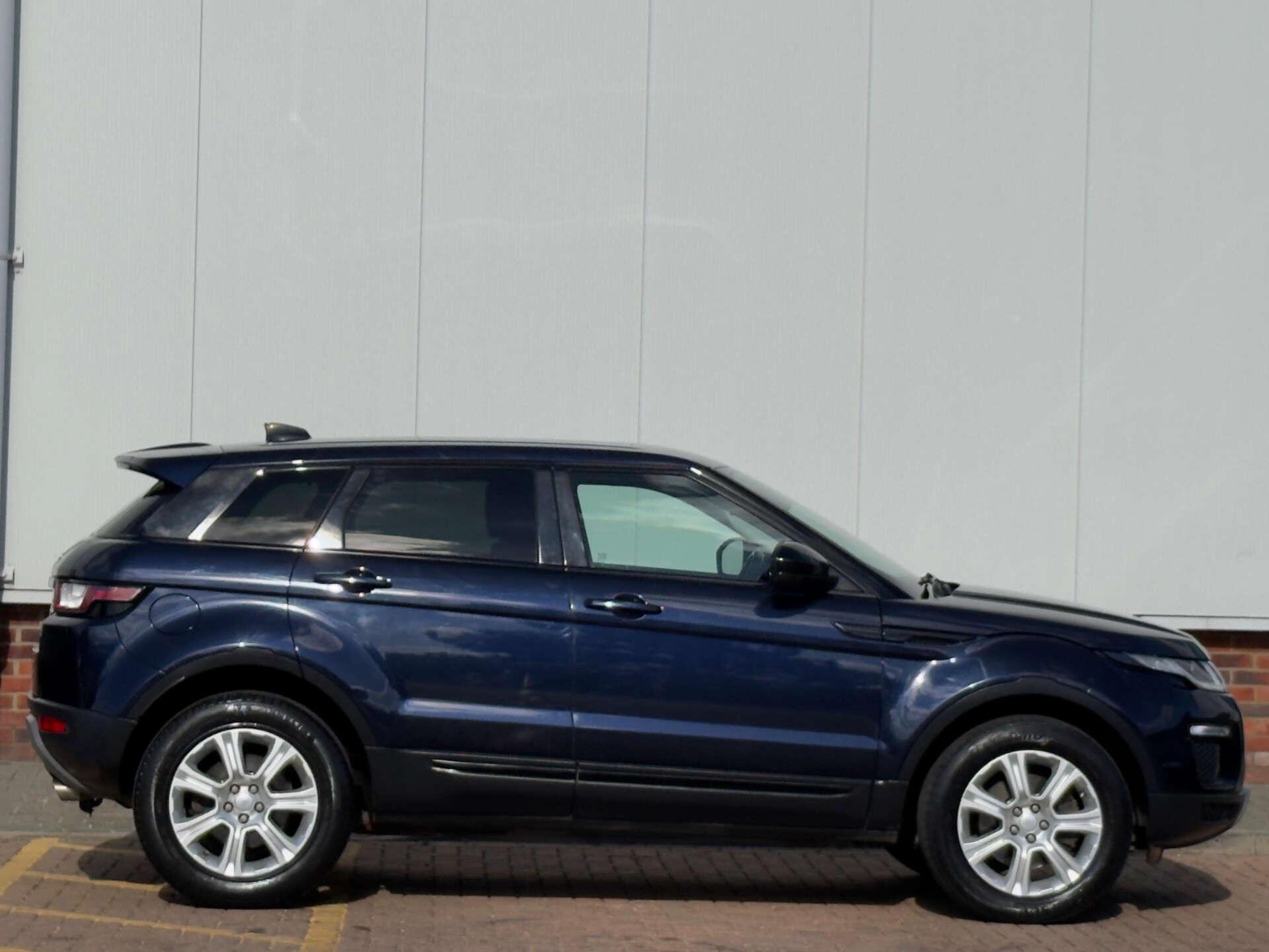 Land Rover Range Rover Evoque view 10