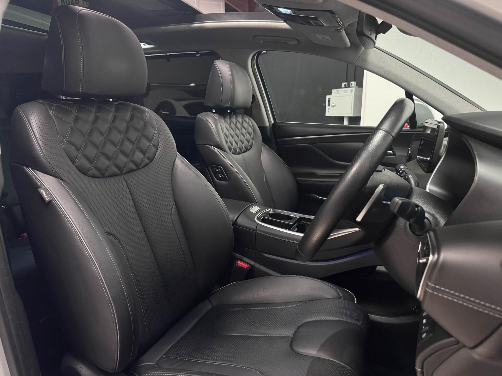 Hyundai Santa Fe view 32