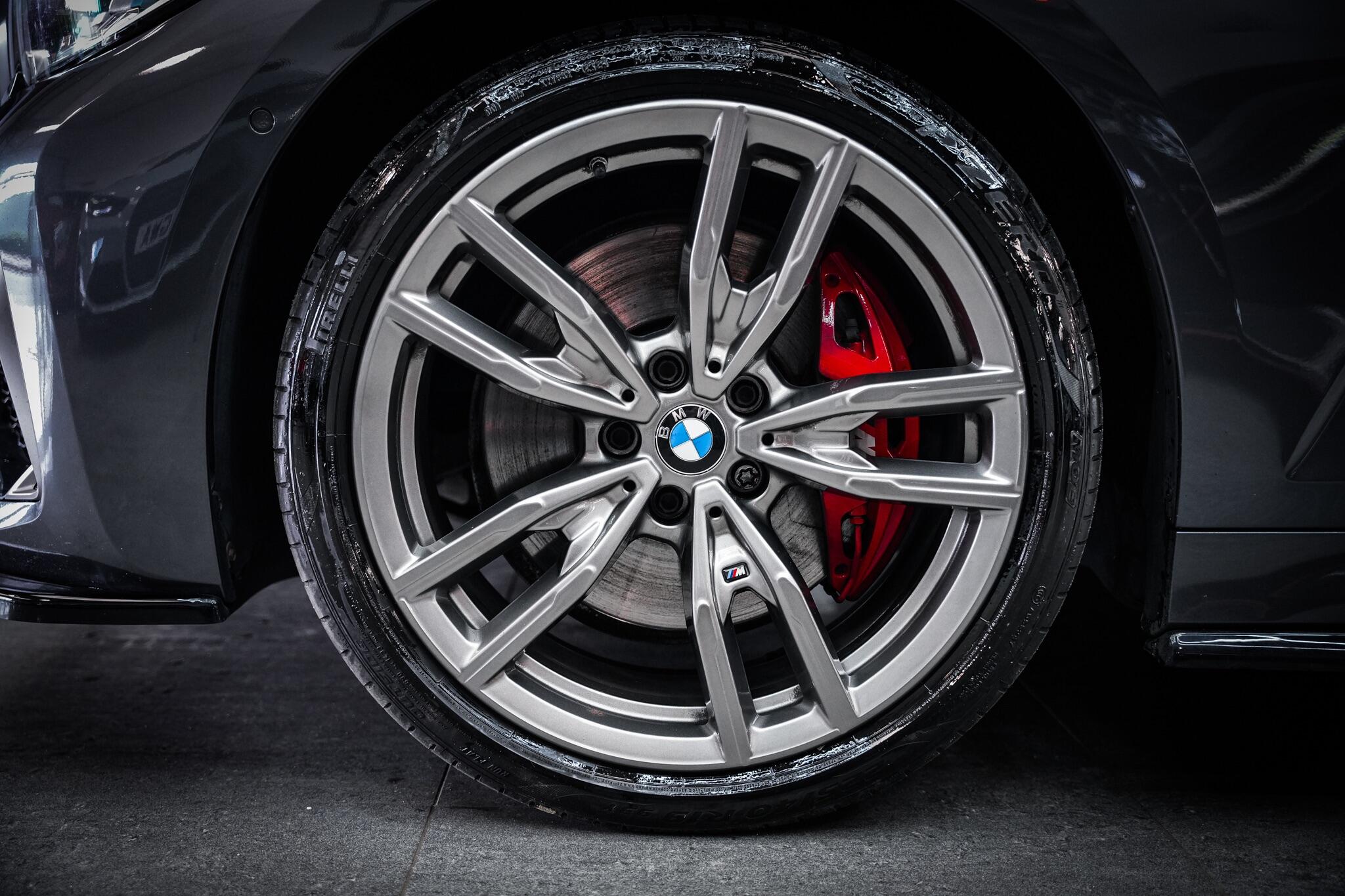 BMW 3 Series view 29