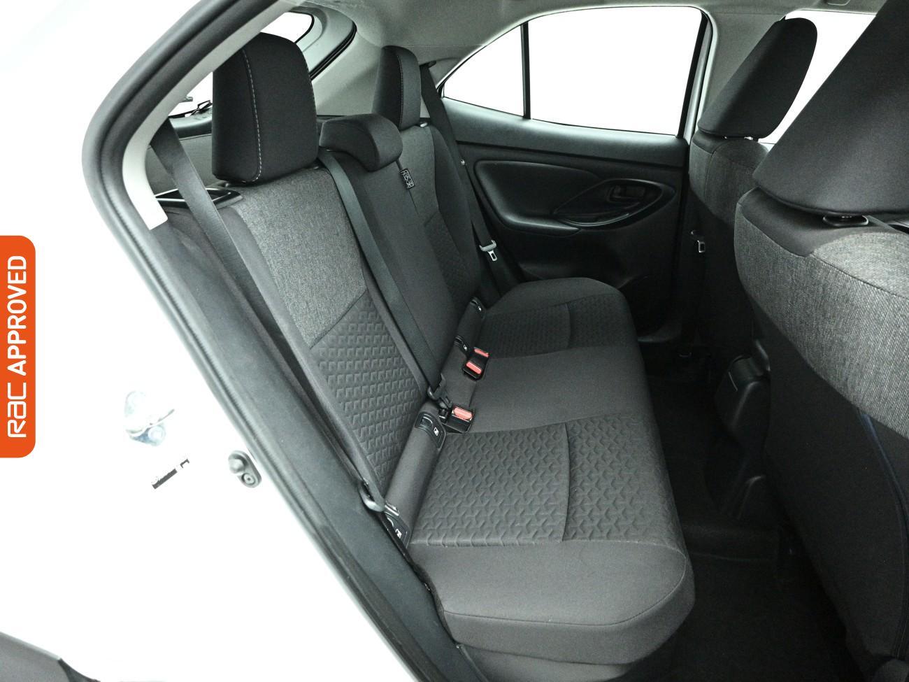 Toyota Yaris Cross view 13