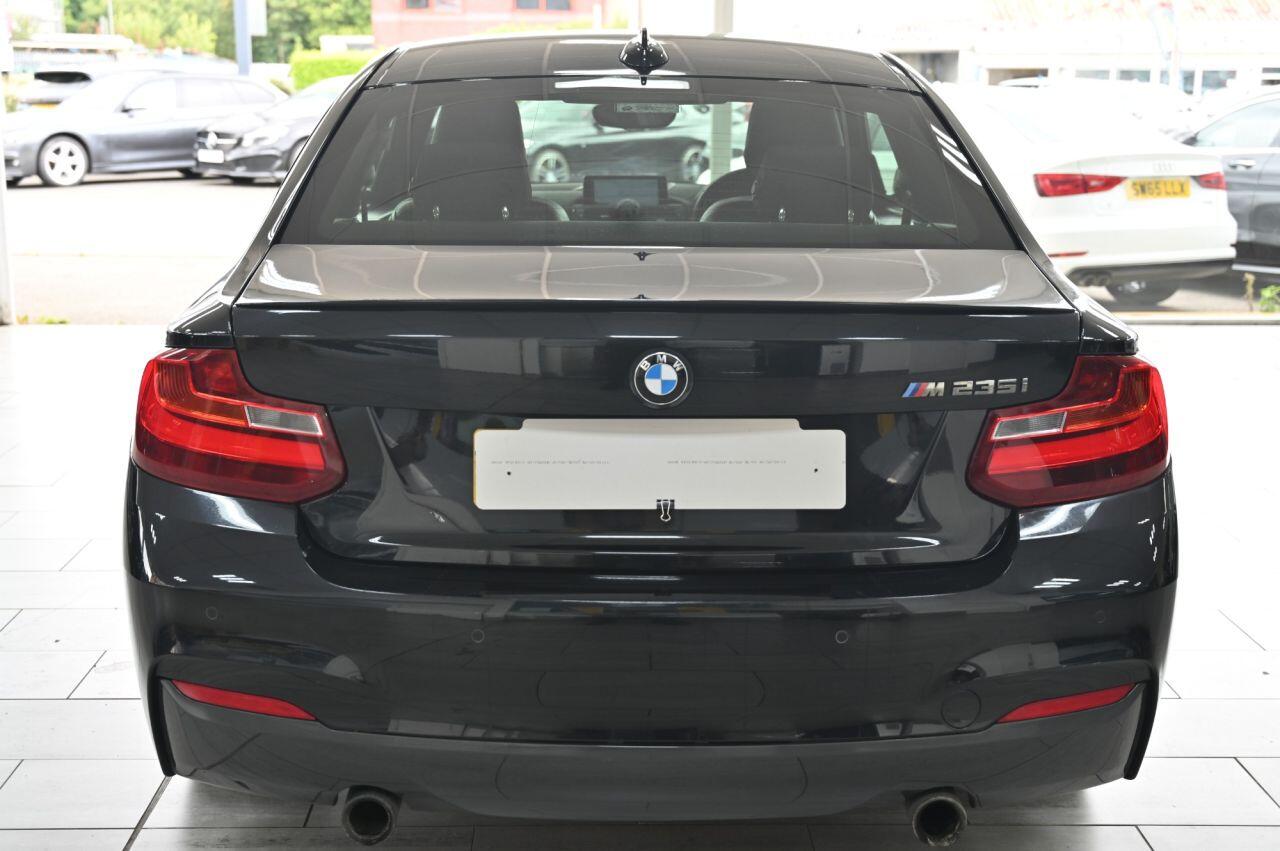 BMW 2 Series view 9