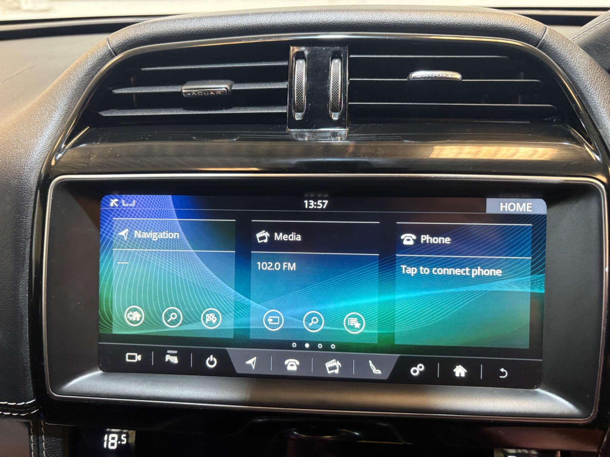 Jaguar F-Pace view 53