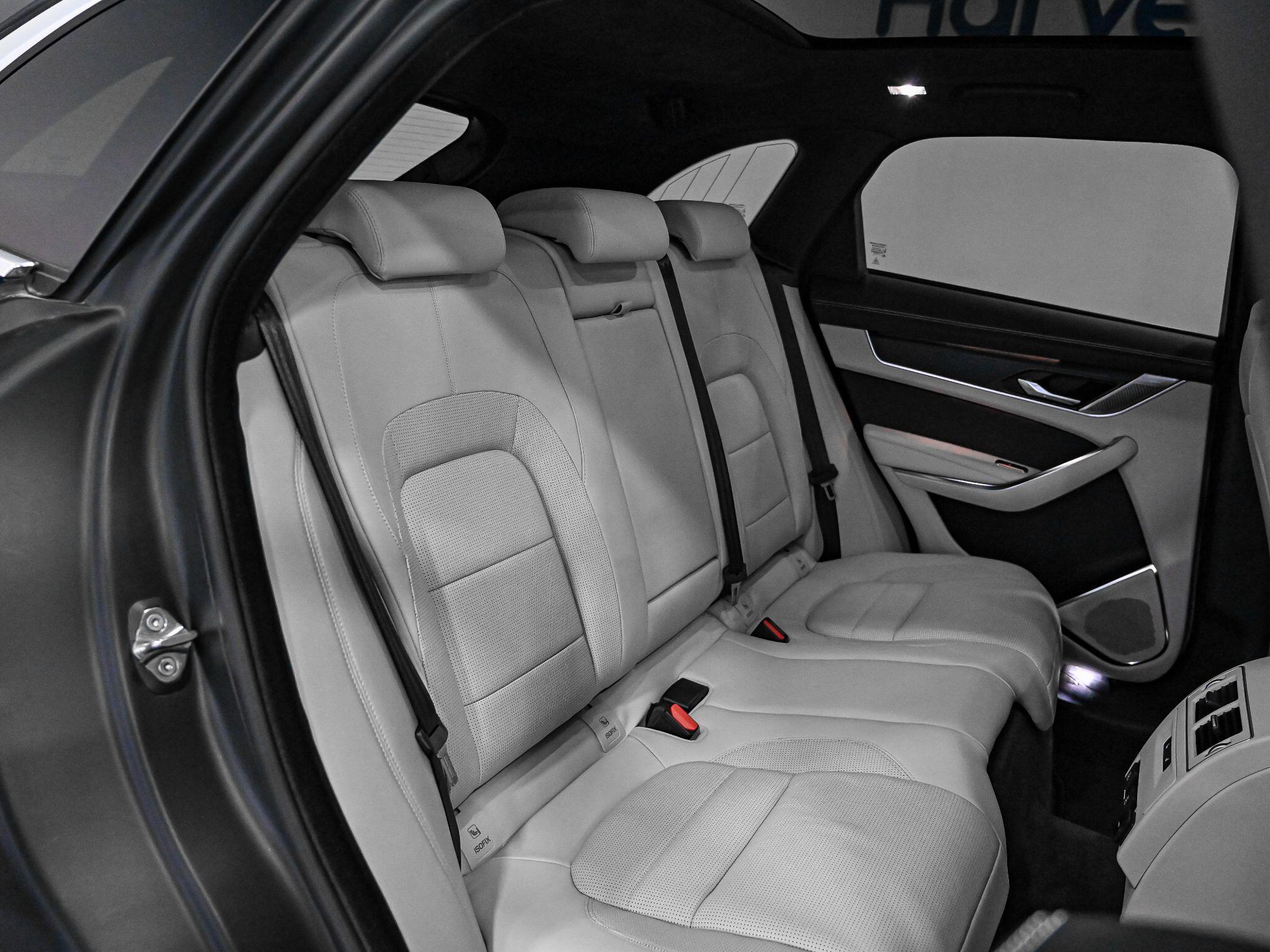 Jaguar F-Pace view 32