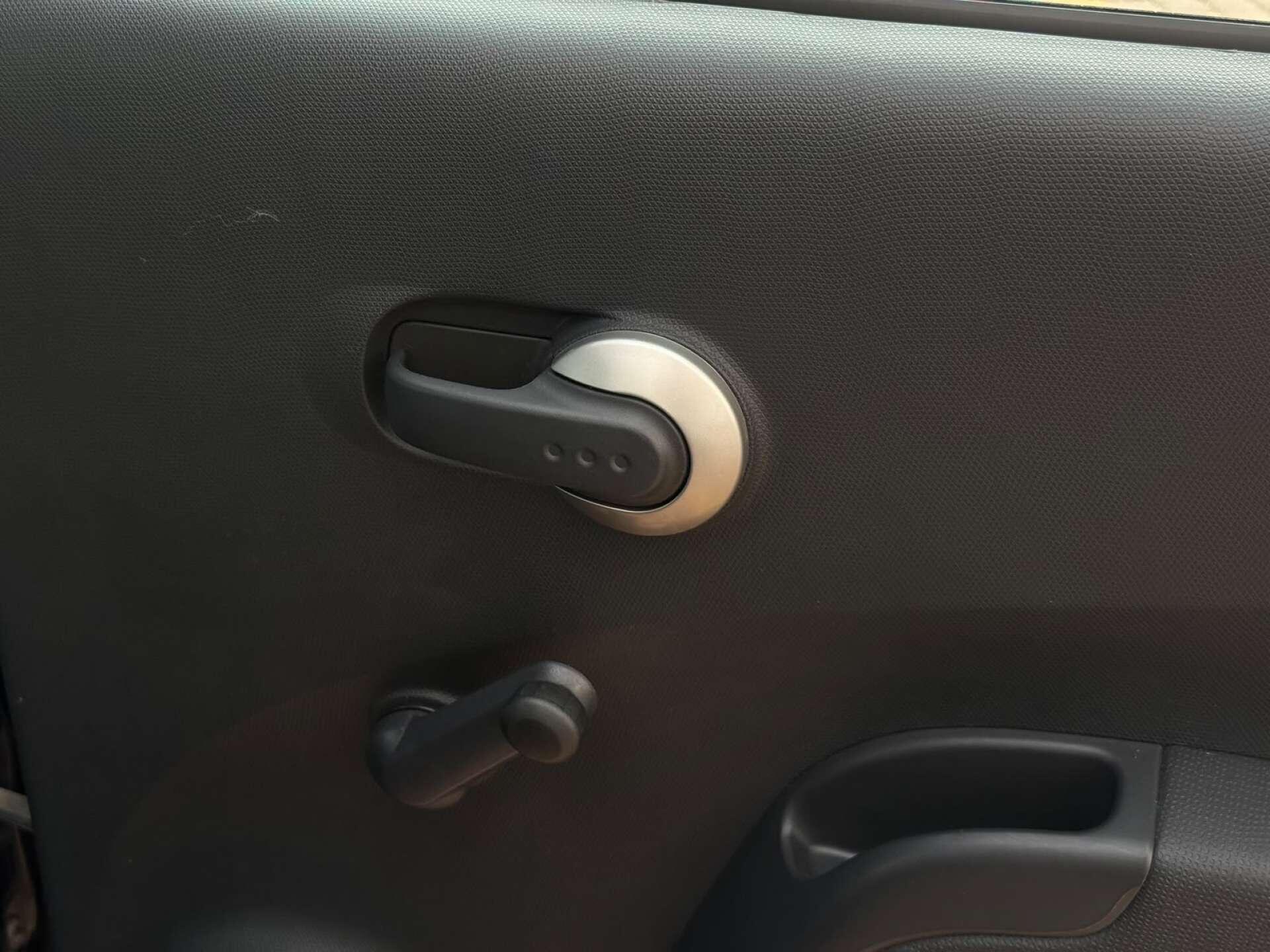 Nissan Micra view 28