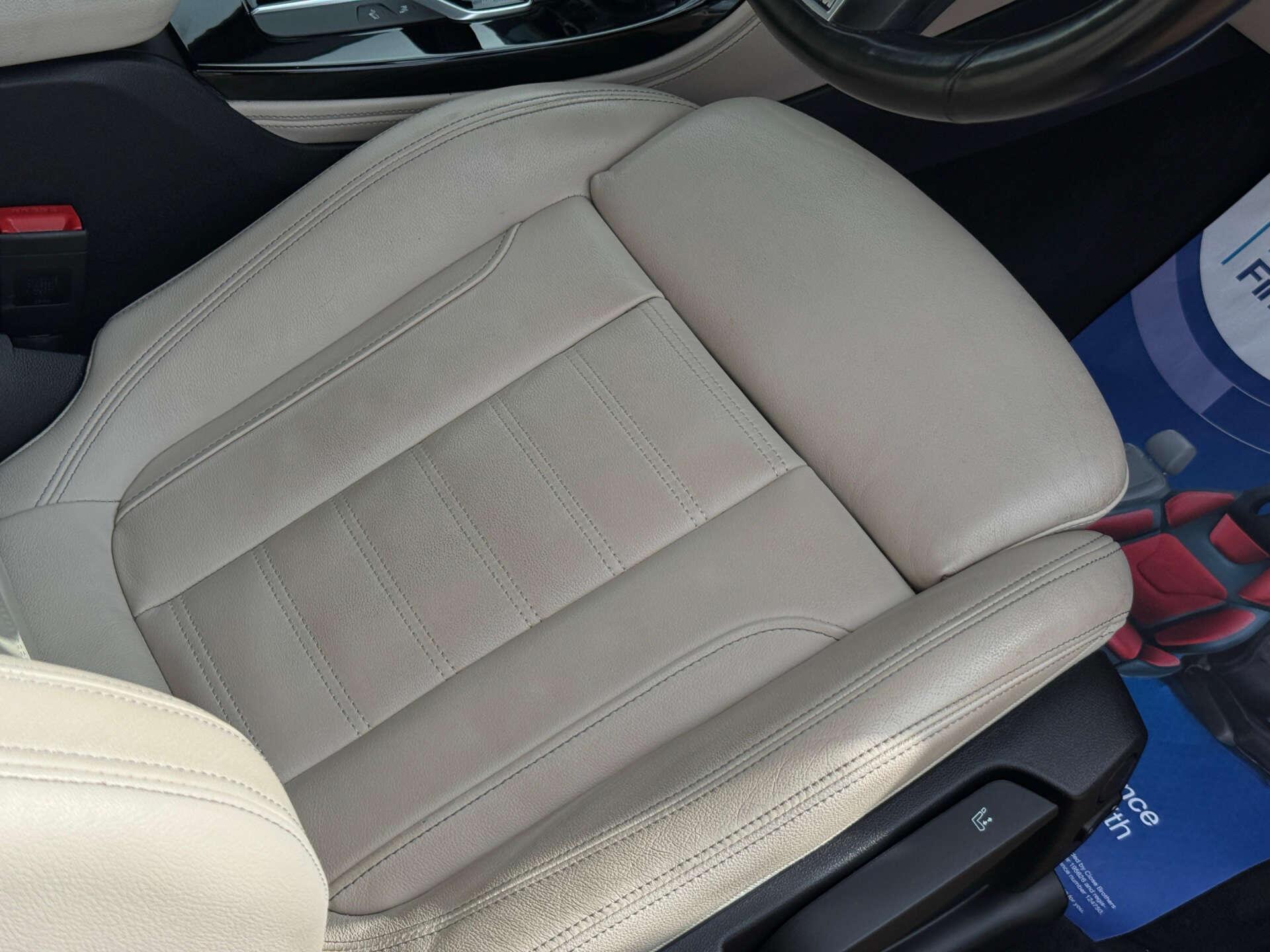BMW X4 view 24