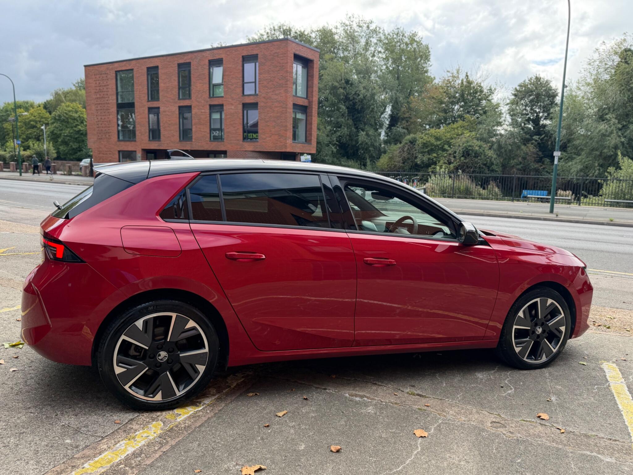 Vauxhall Astra Electric view 8