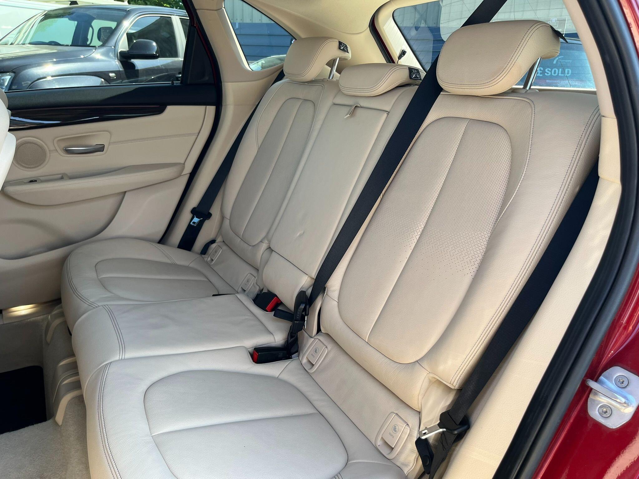 BMW 2 Series Active Tourer view 33