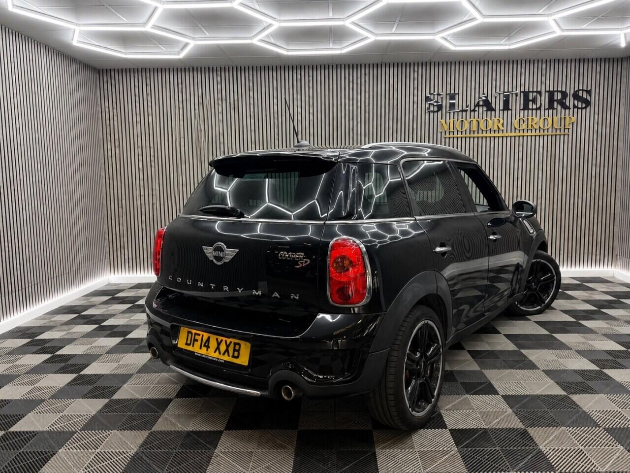 Mini Countryman view 28