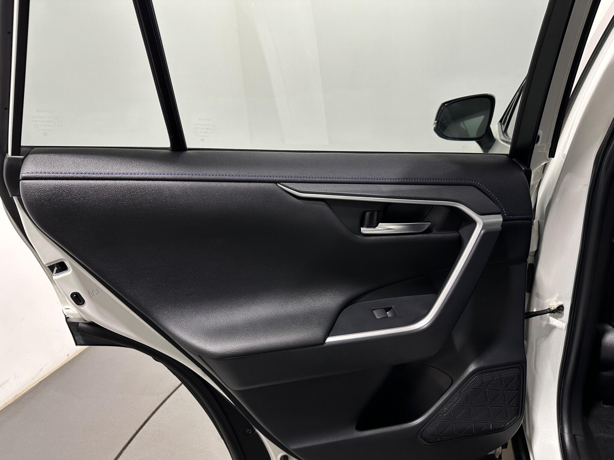 Toyota Rav4 view 40