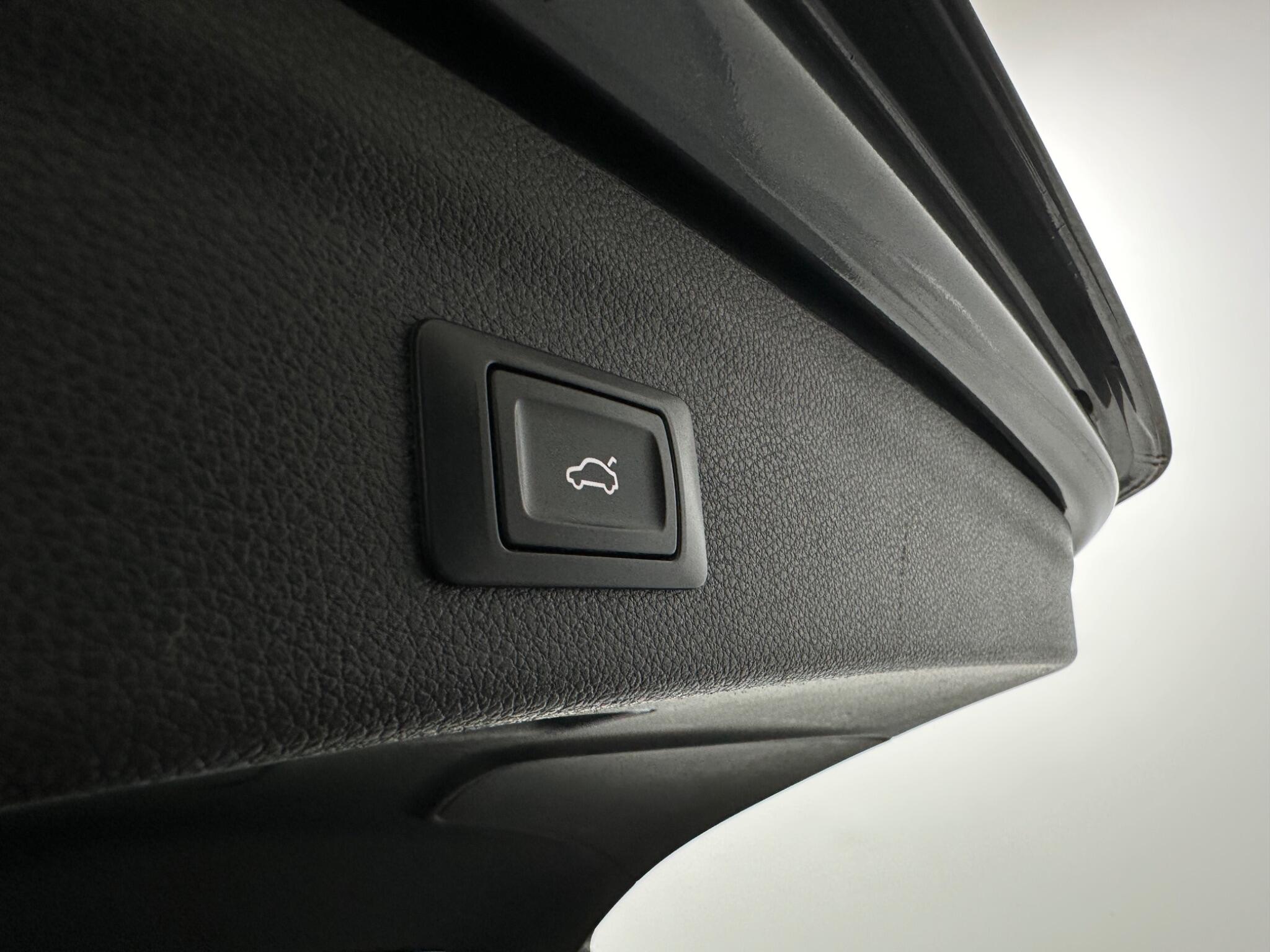 Audi Q3 view 47