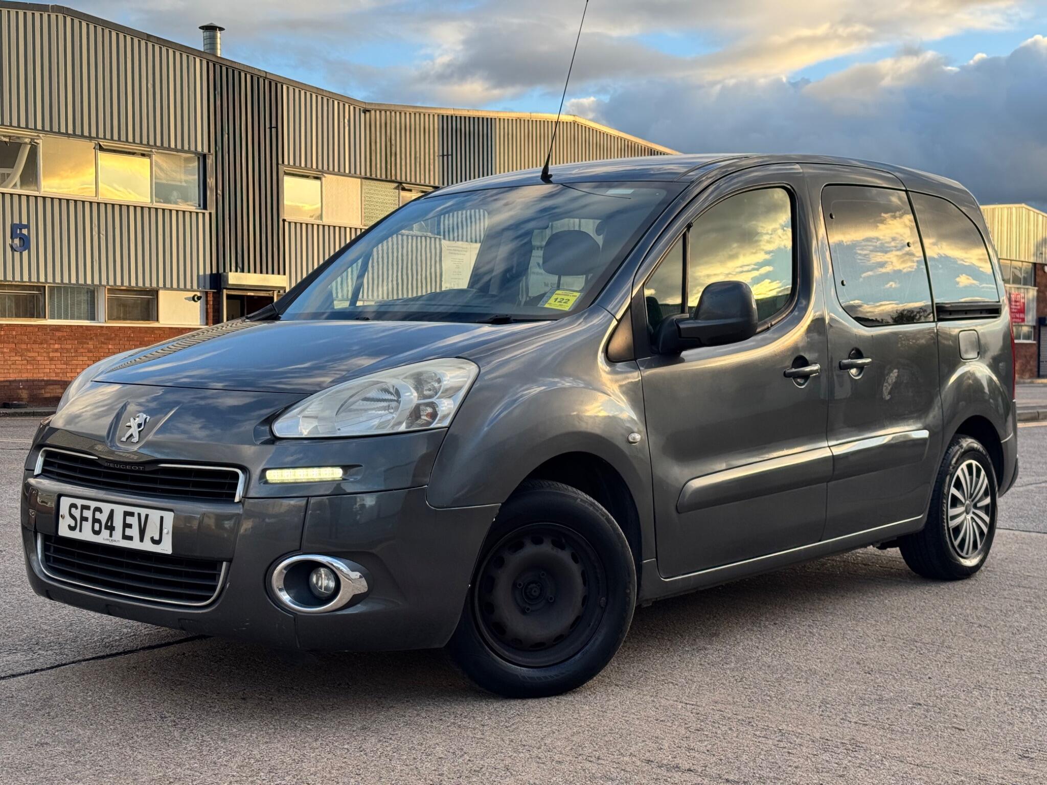 Peugeot Partner Tepee view 7