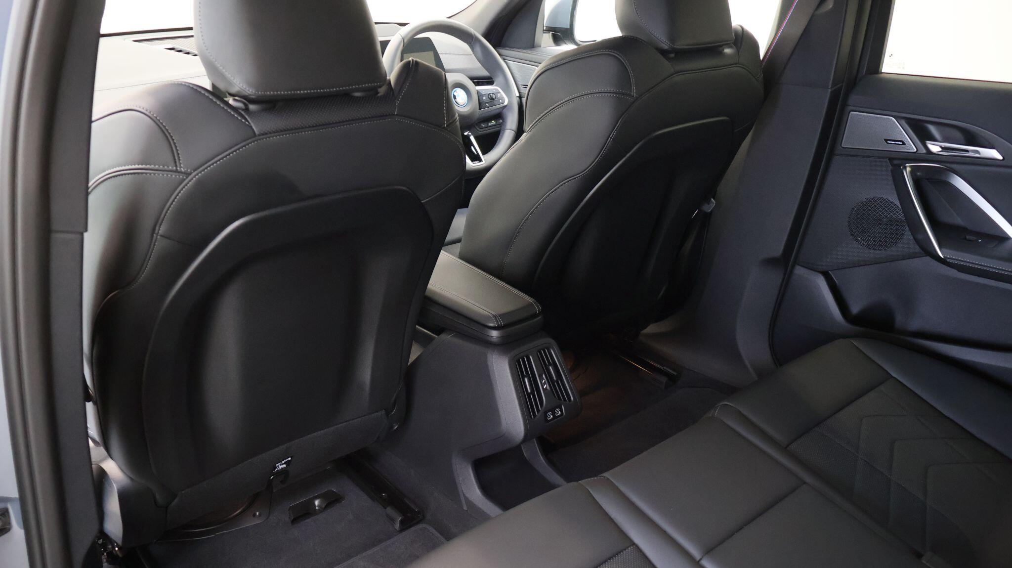 BMW iX2 view 29