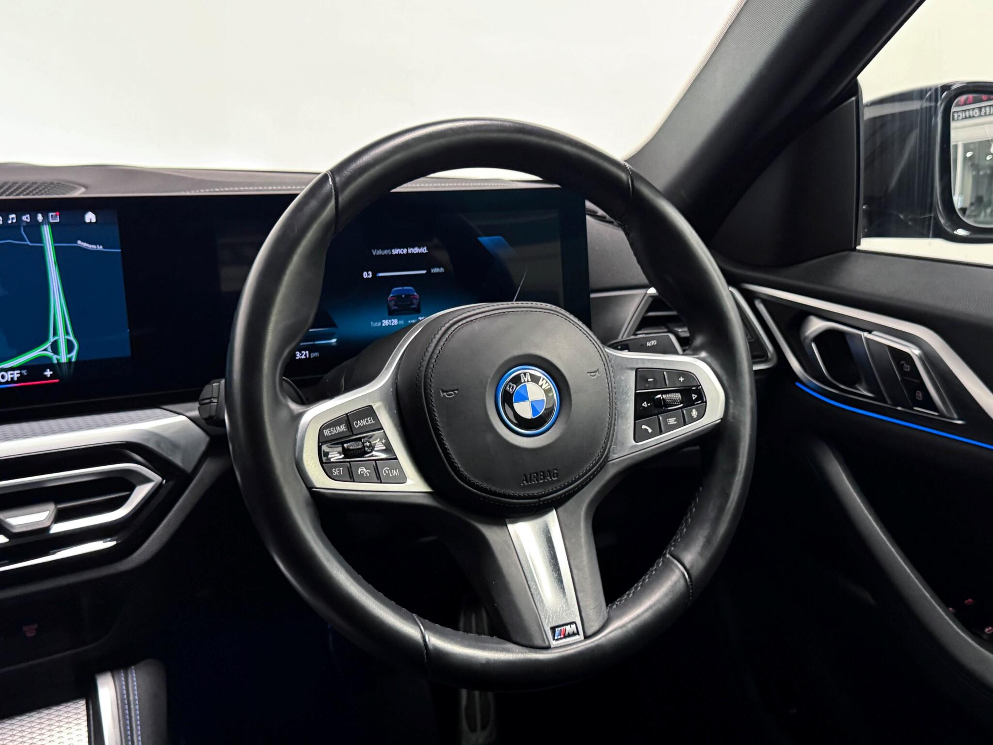 BMW I4 view 31