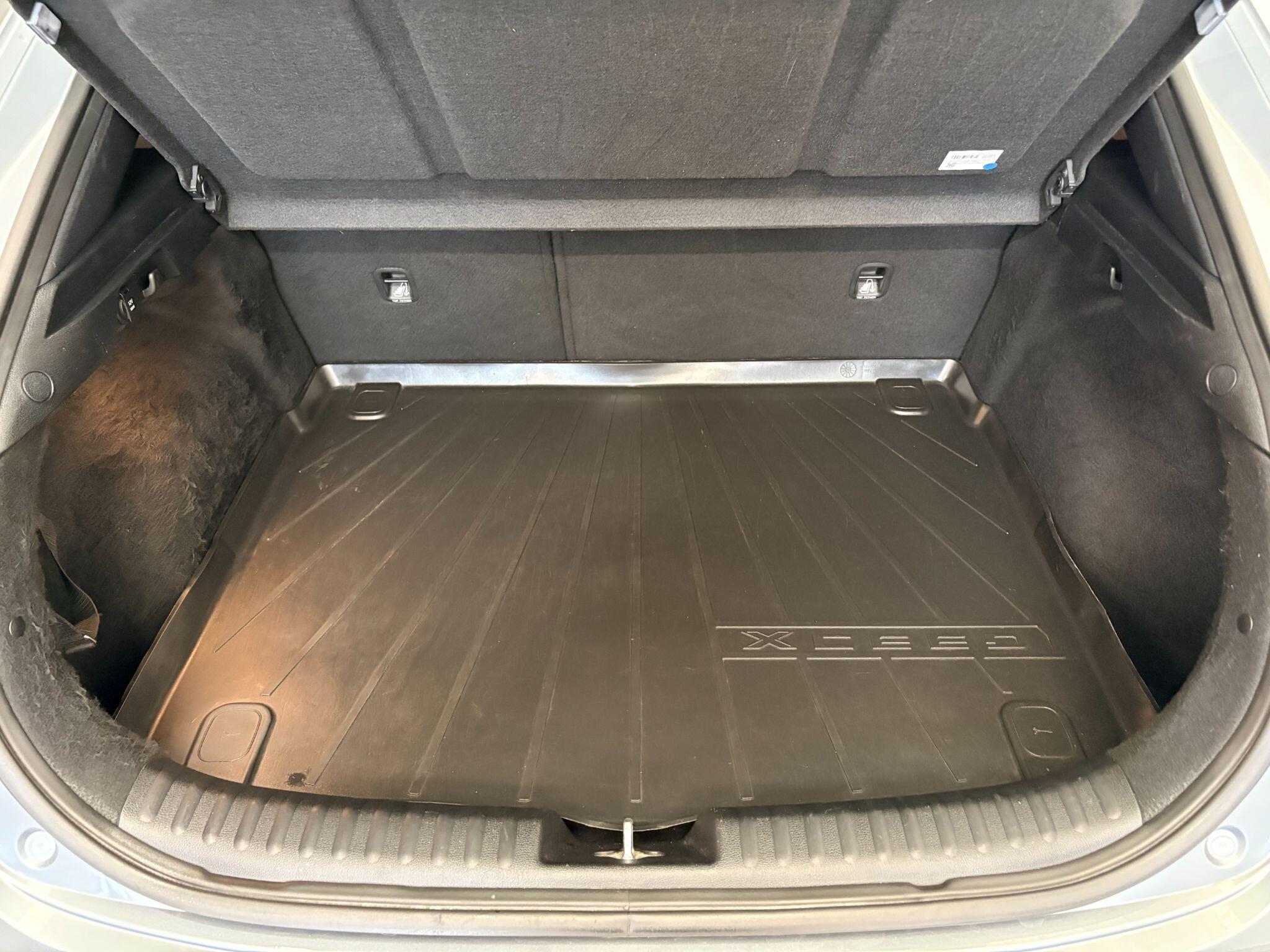 Kia Xceed view 6