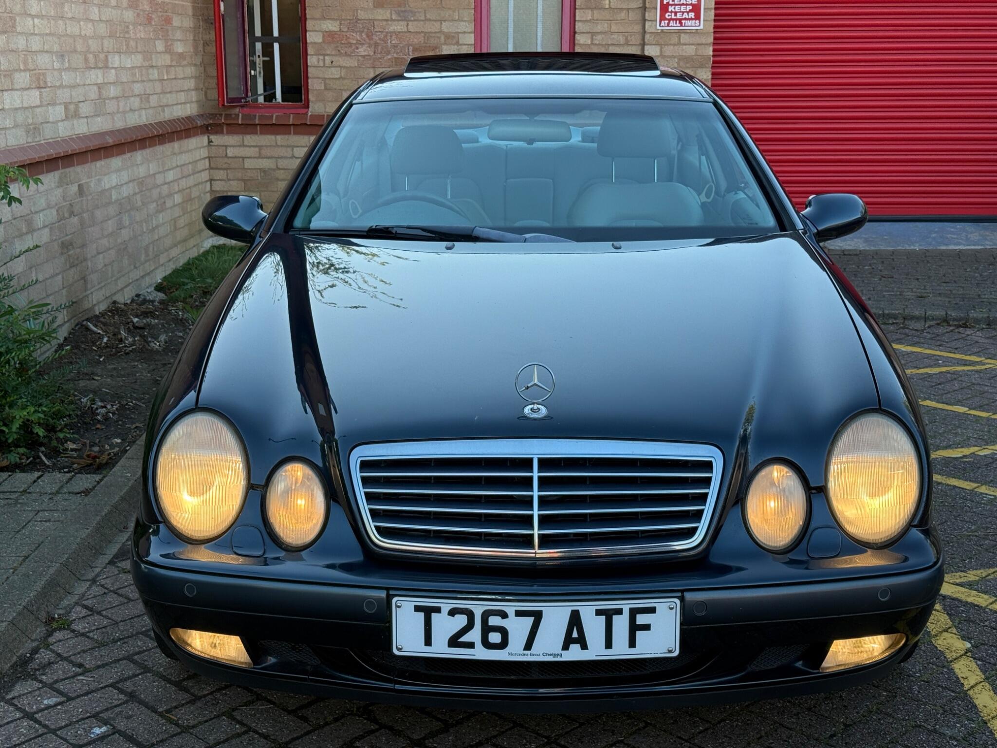 Mercedes-Benz CLK - Image 2