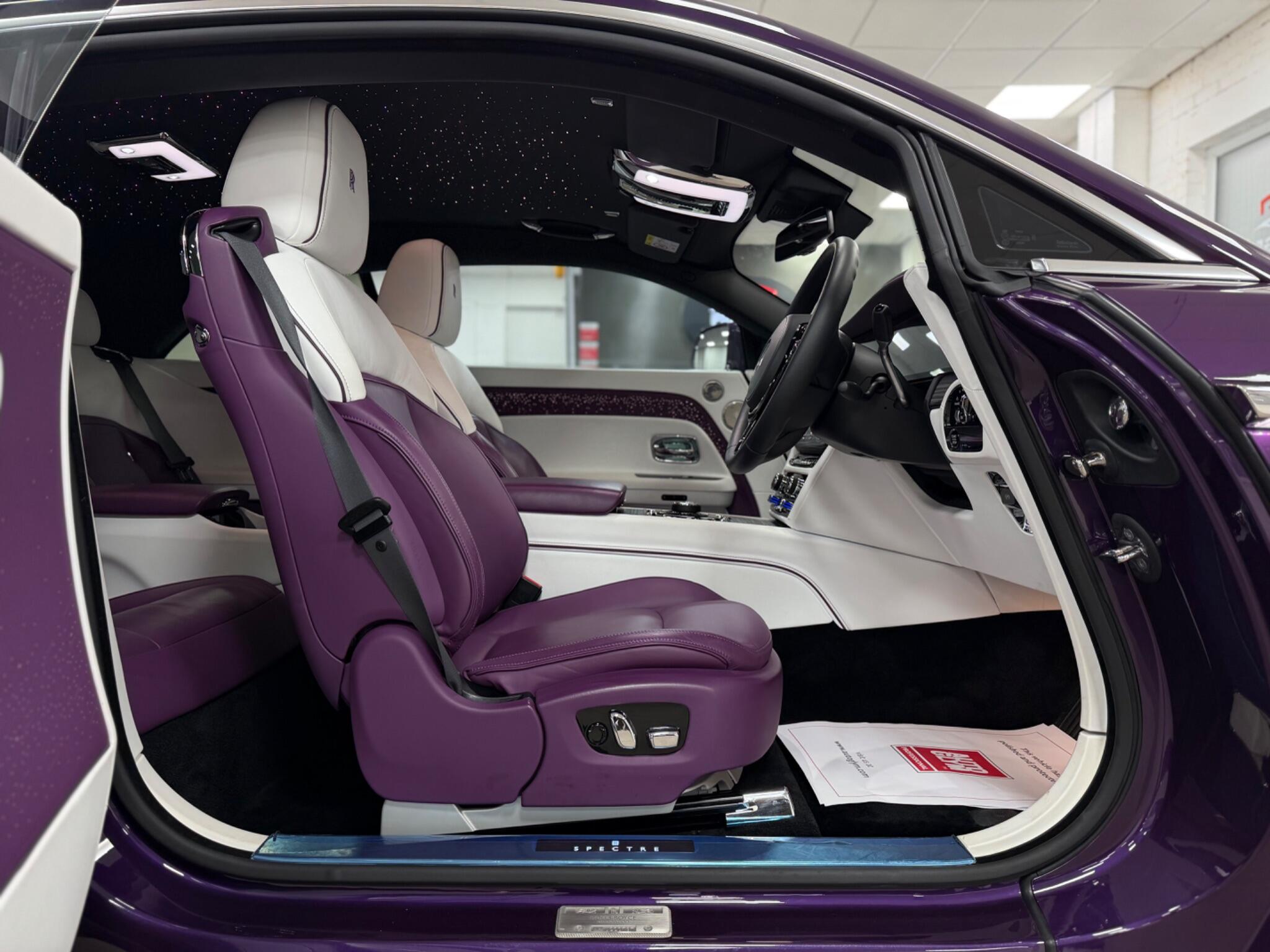 Rolls-Royce Spectre view 23