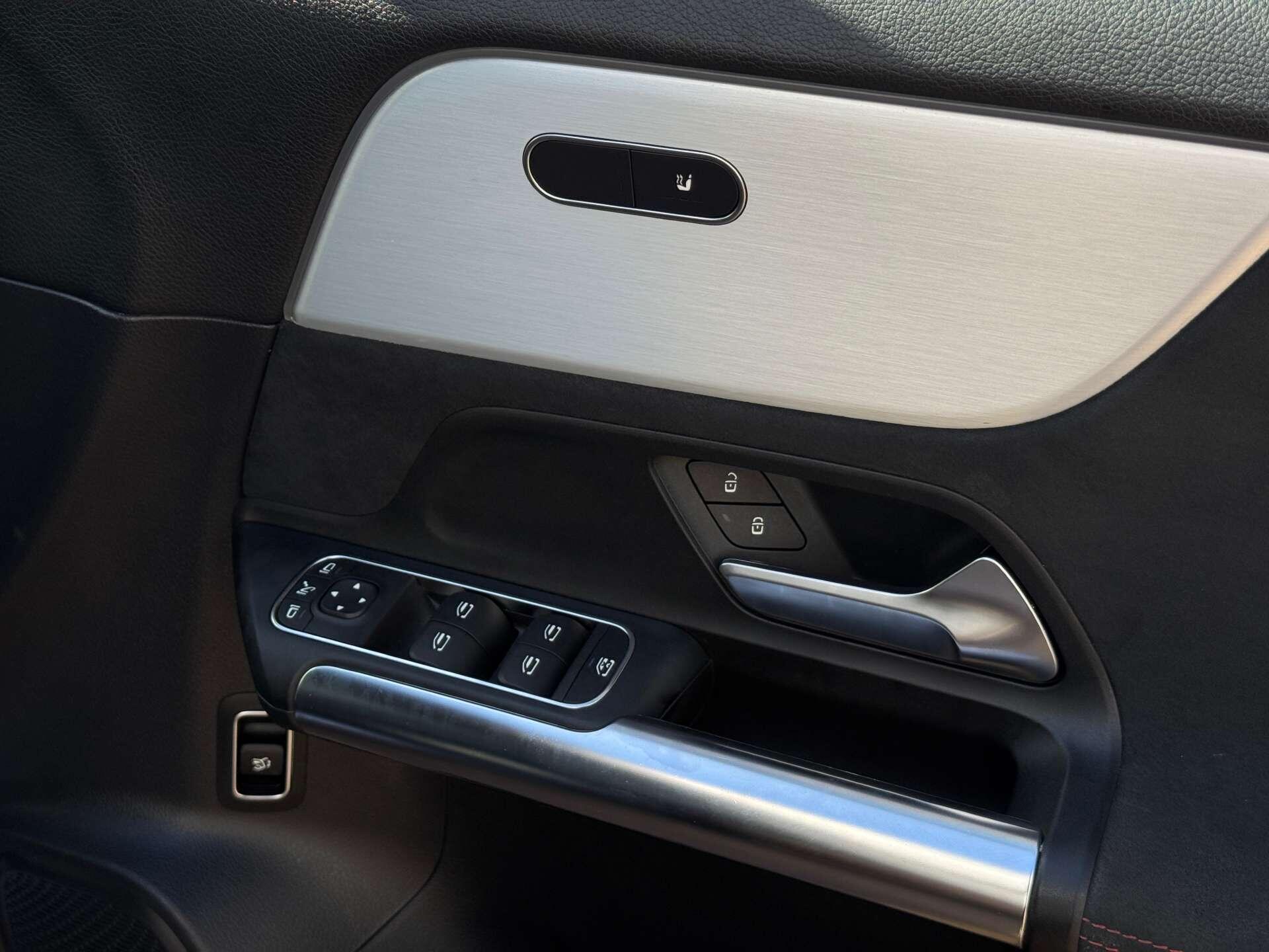 Mercedes-Benz EQA view 18