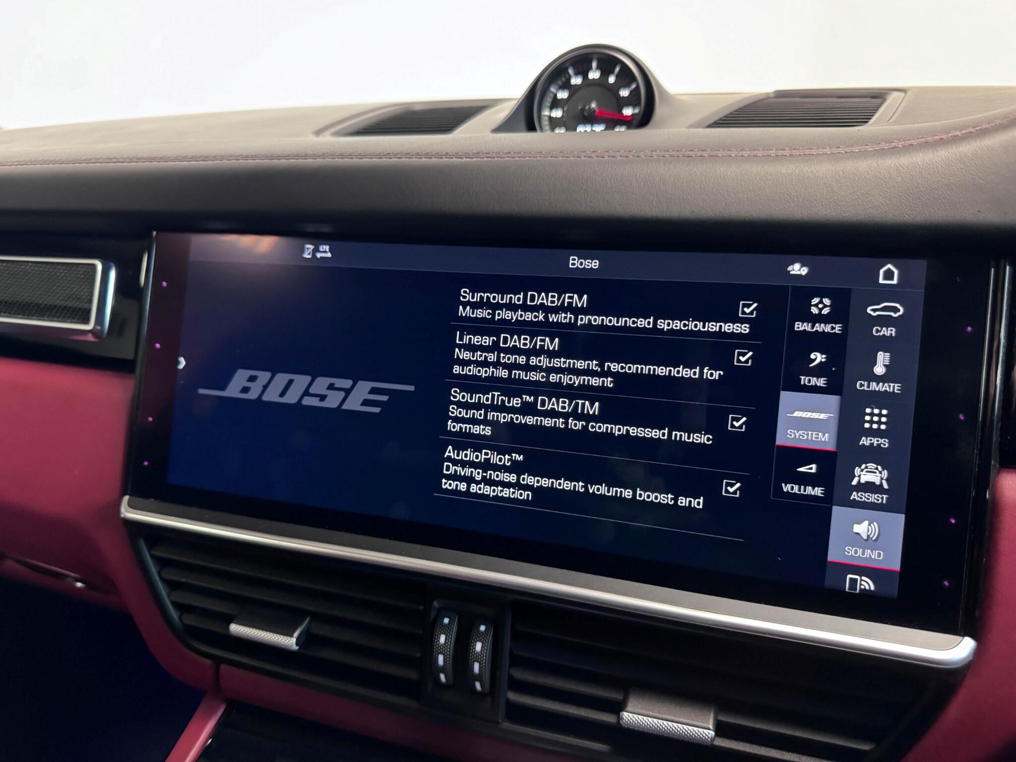 Porsche Cayenne view 76