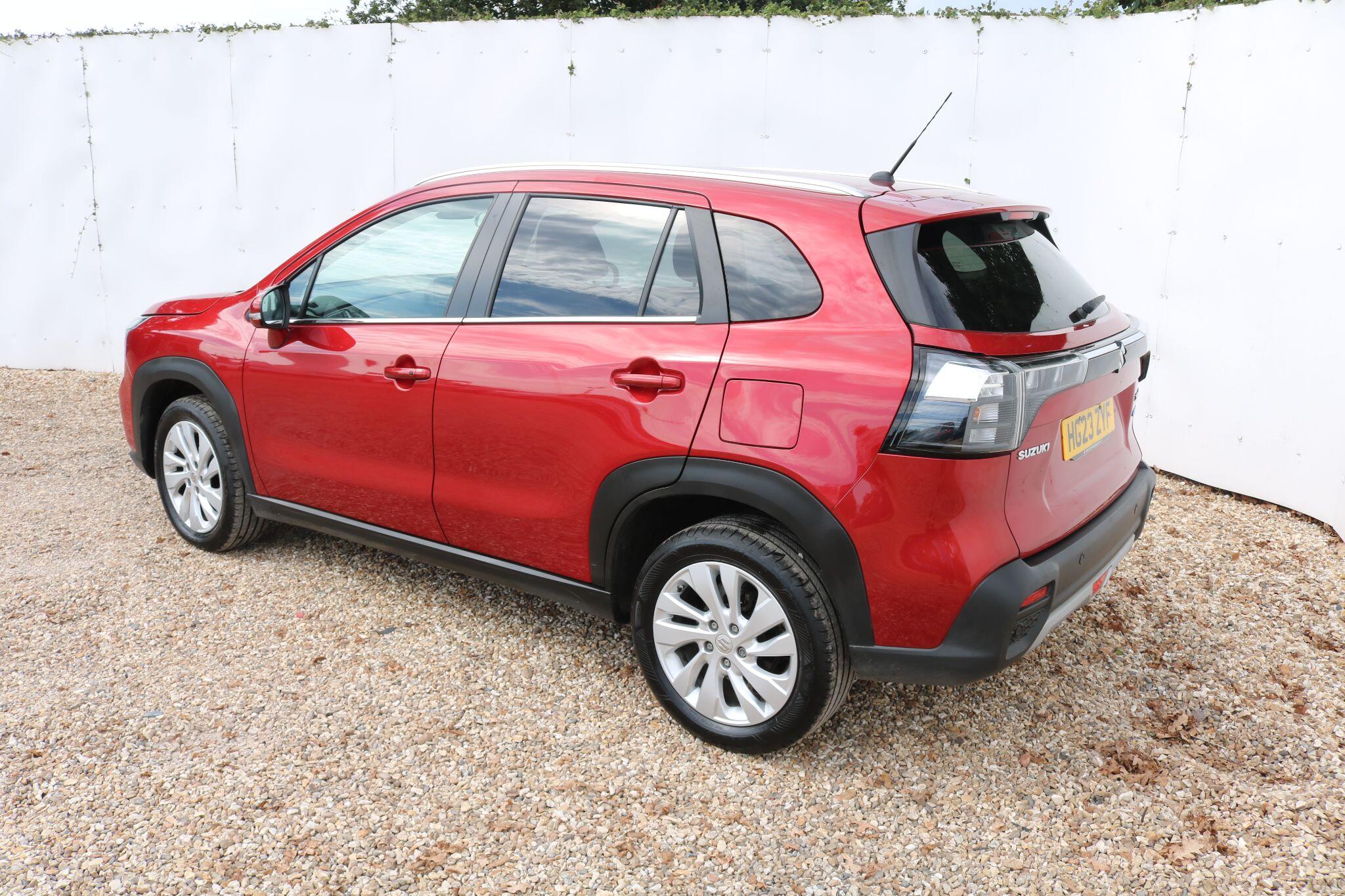 Suzuki S-Cross view 5