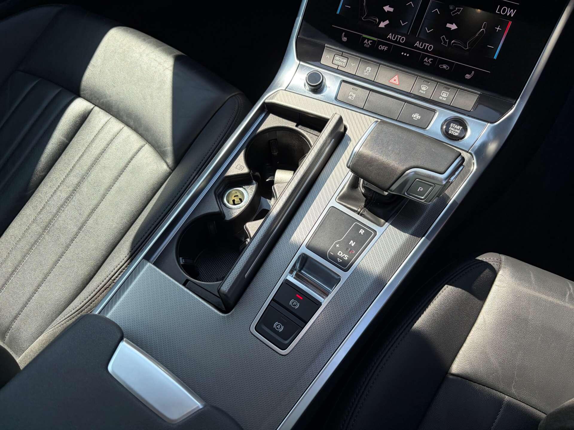 Audi A6 Saloon view 42