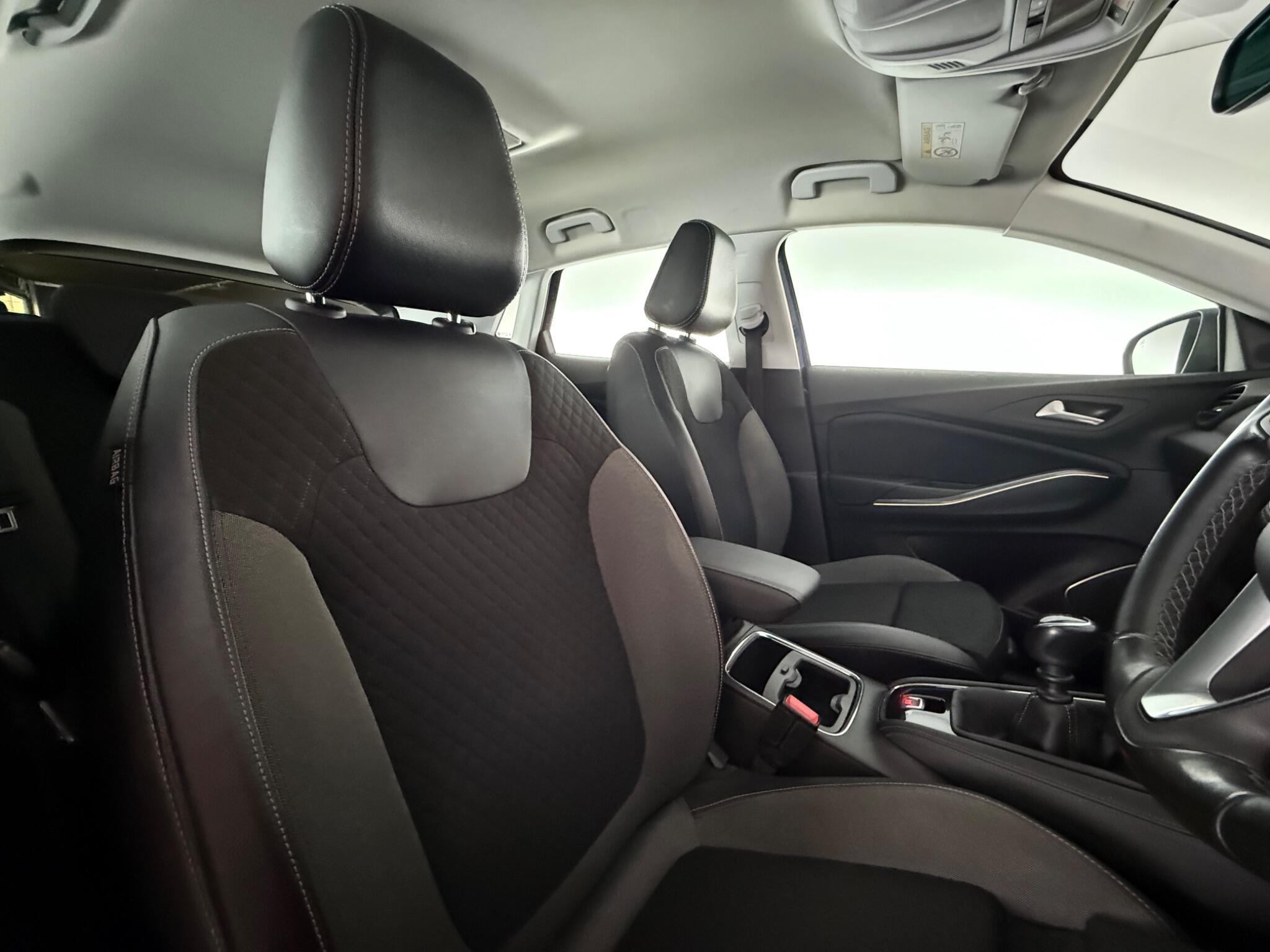 Vauxhall Grandland X view 29