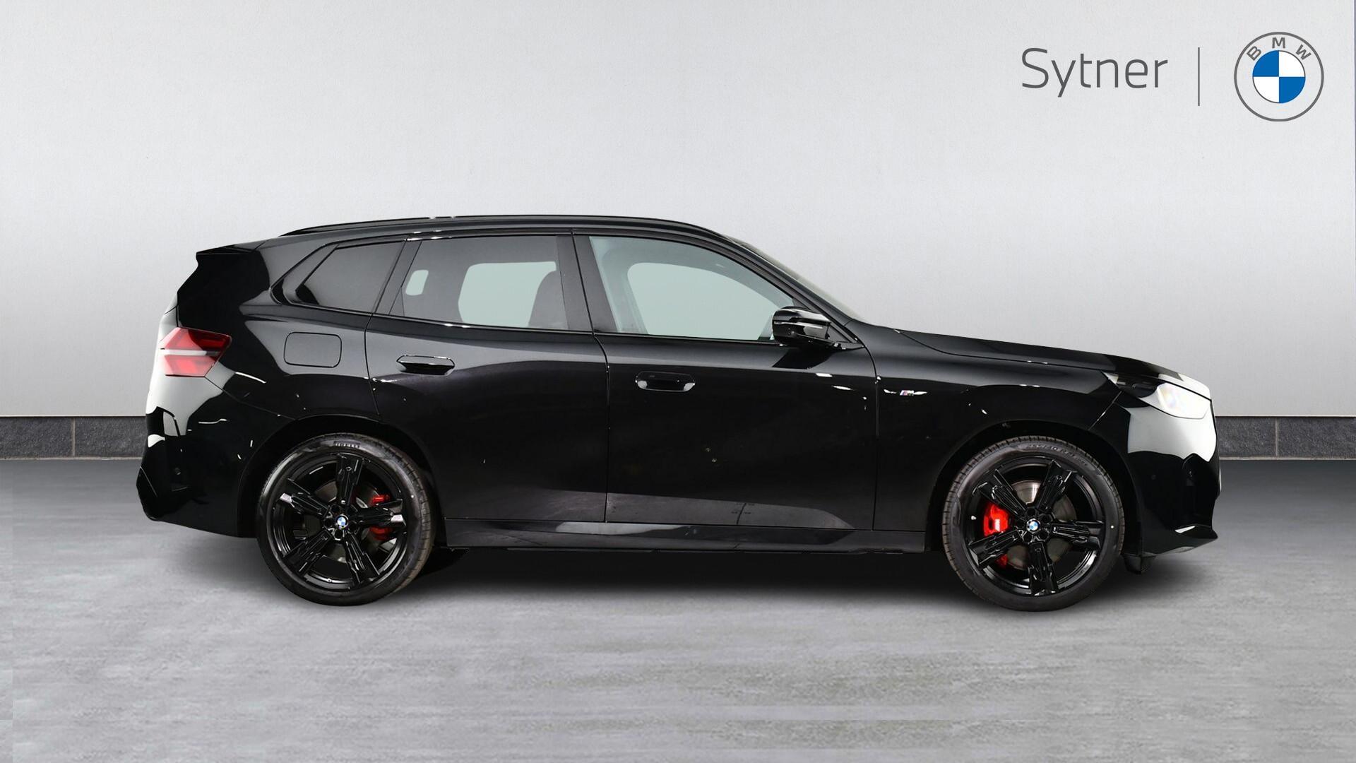 BMW X3 view 3