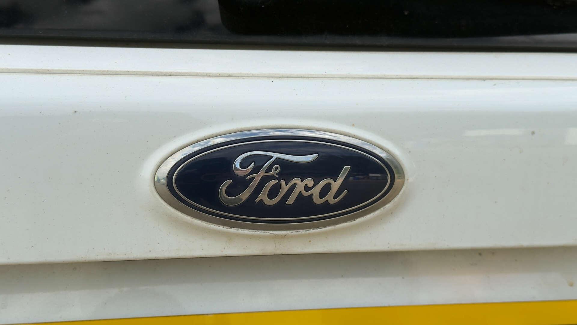 Ford Kuga view 48