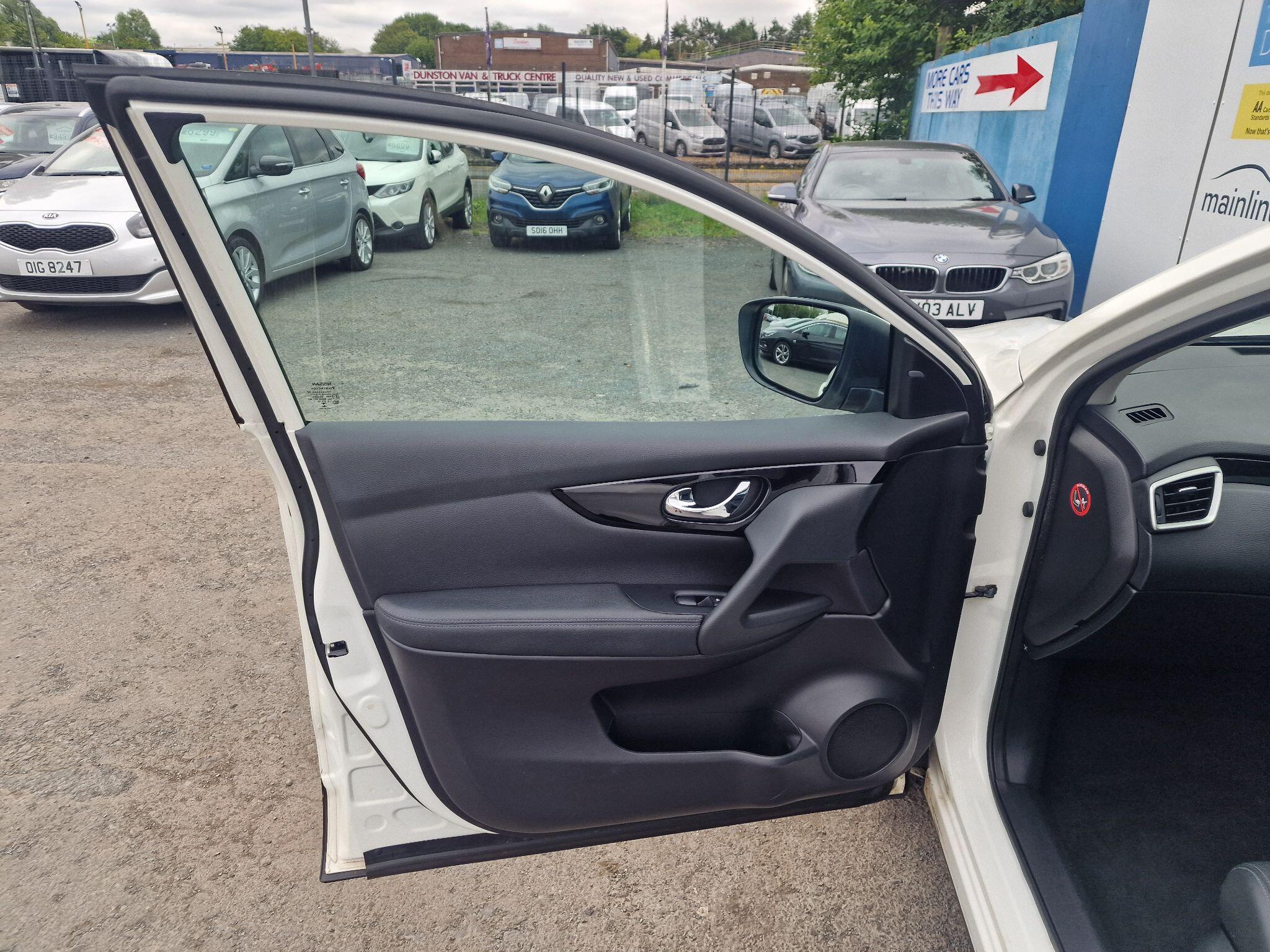 Nissan Qashqai view 36