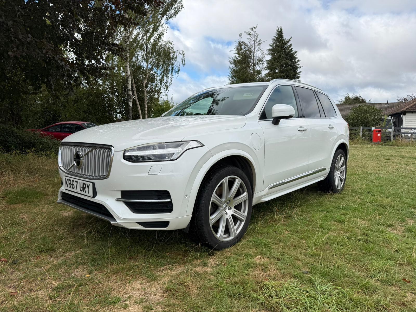 Volvo XC90 main image