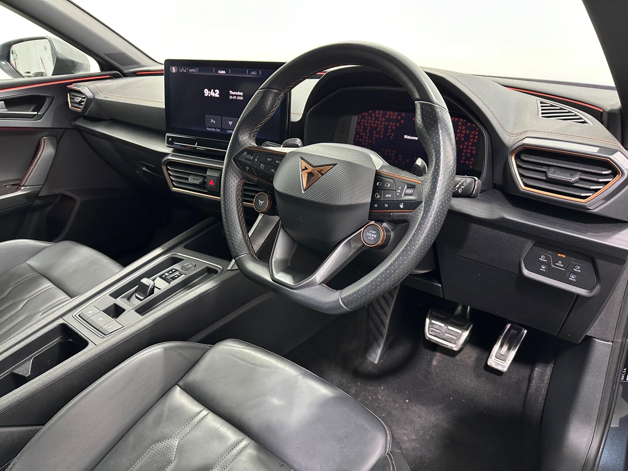Cupra CUPRA Leon view 11