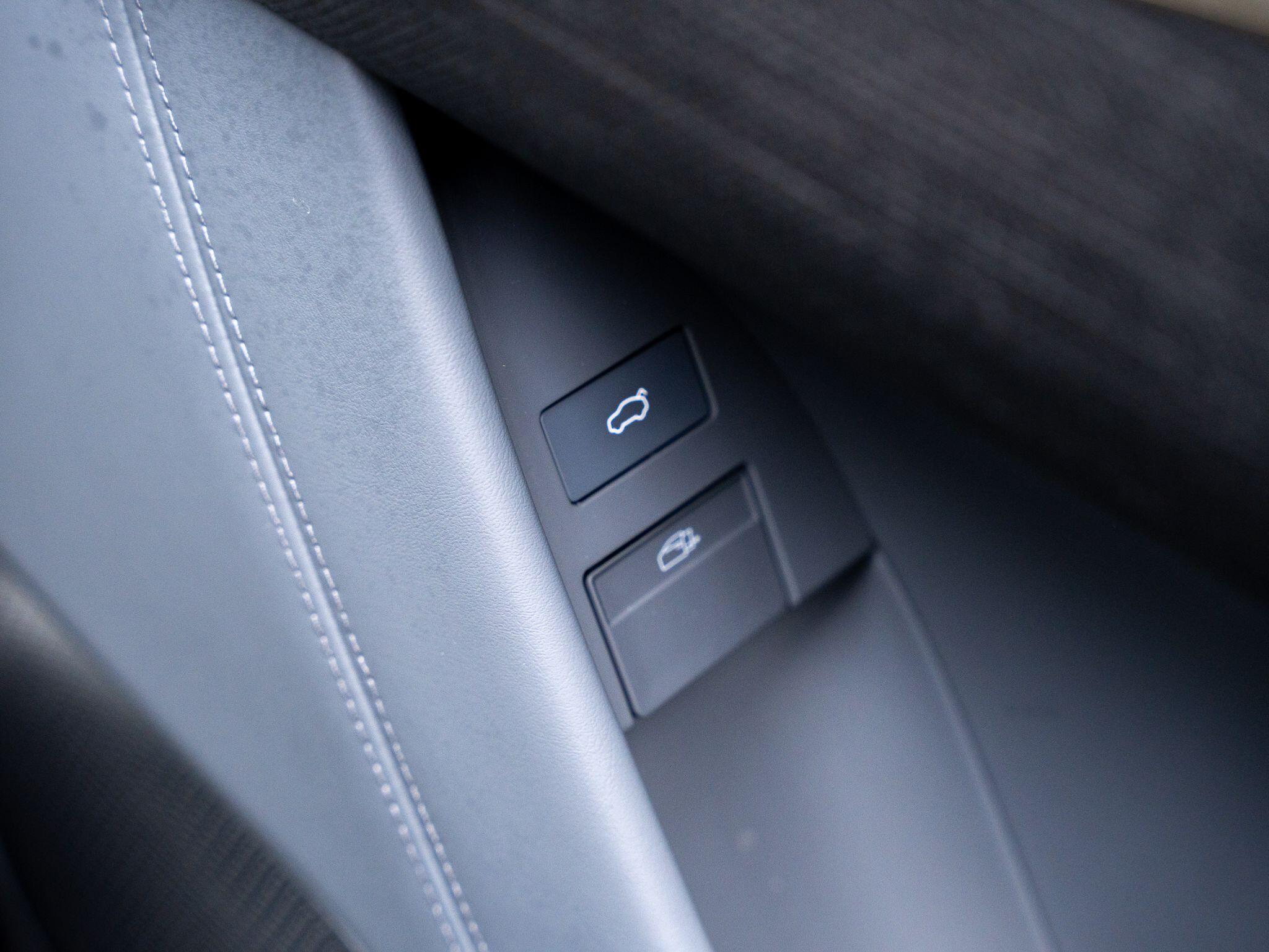 Lotus Eletre view 37