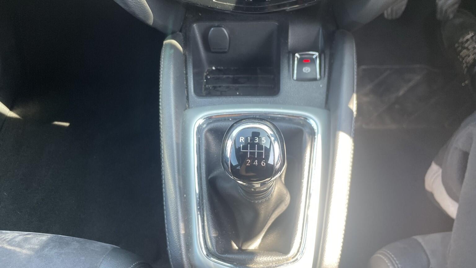 Nissan Qashqai view 45