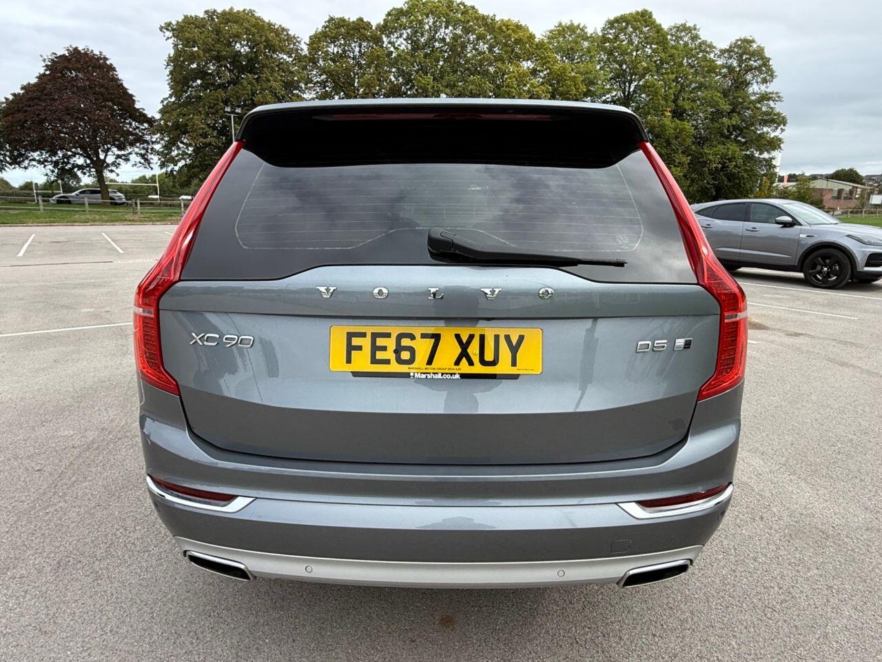 Volvo XC90 view 33