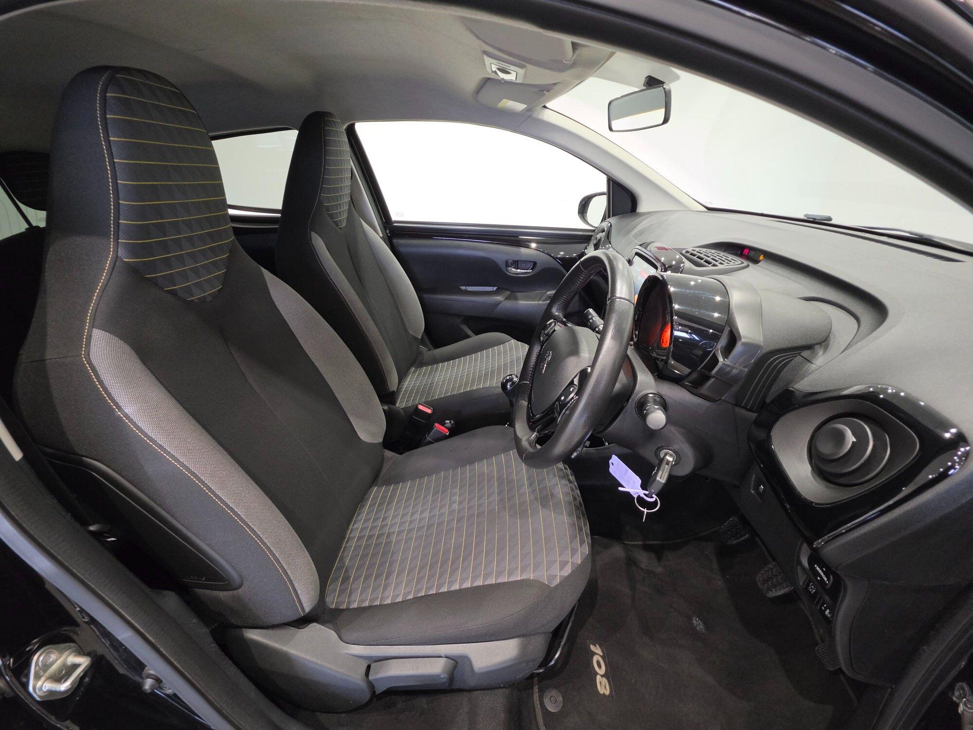 Peugeot 108 view 22