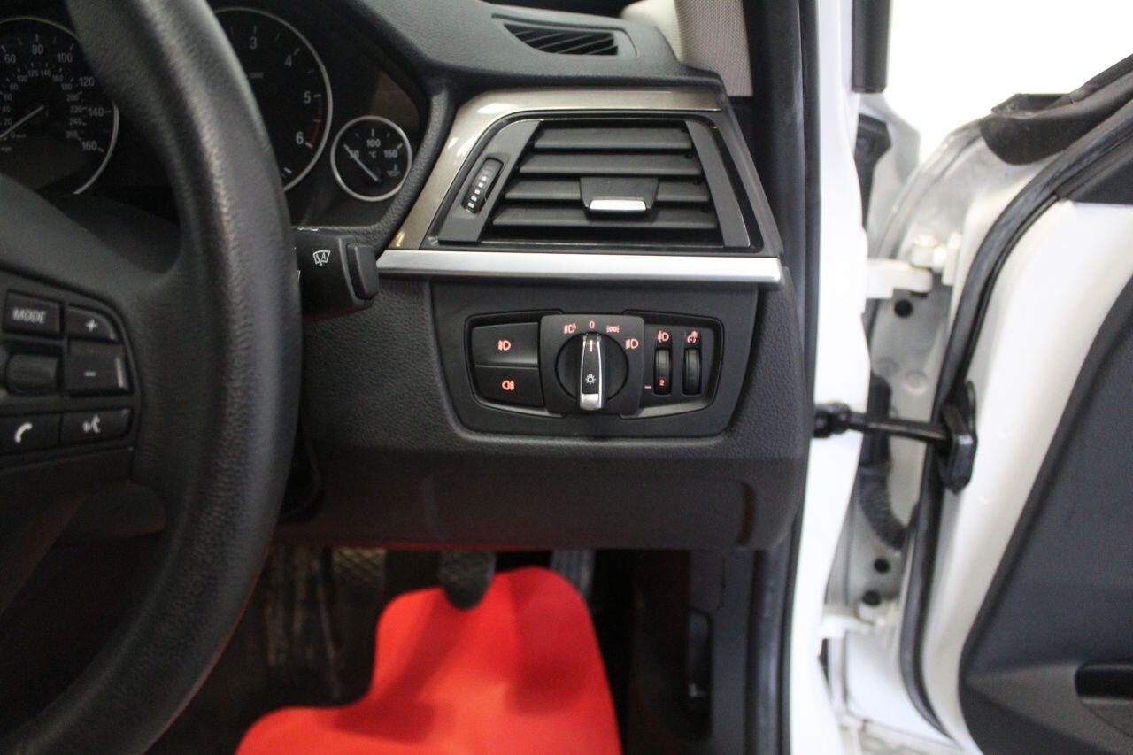 BMW 3 Series view 49