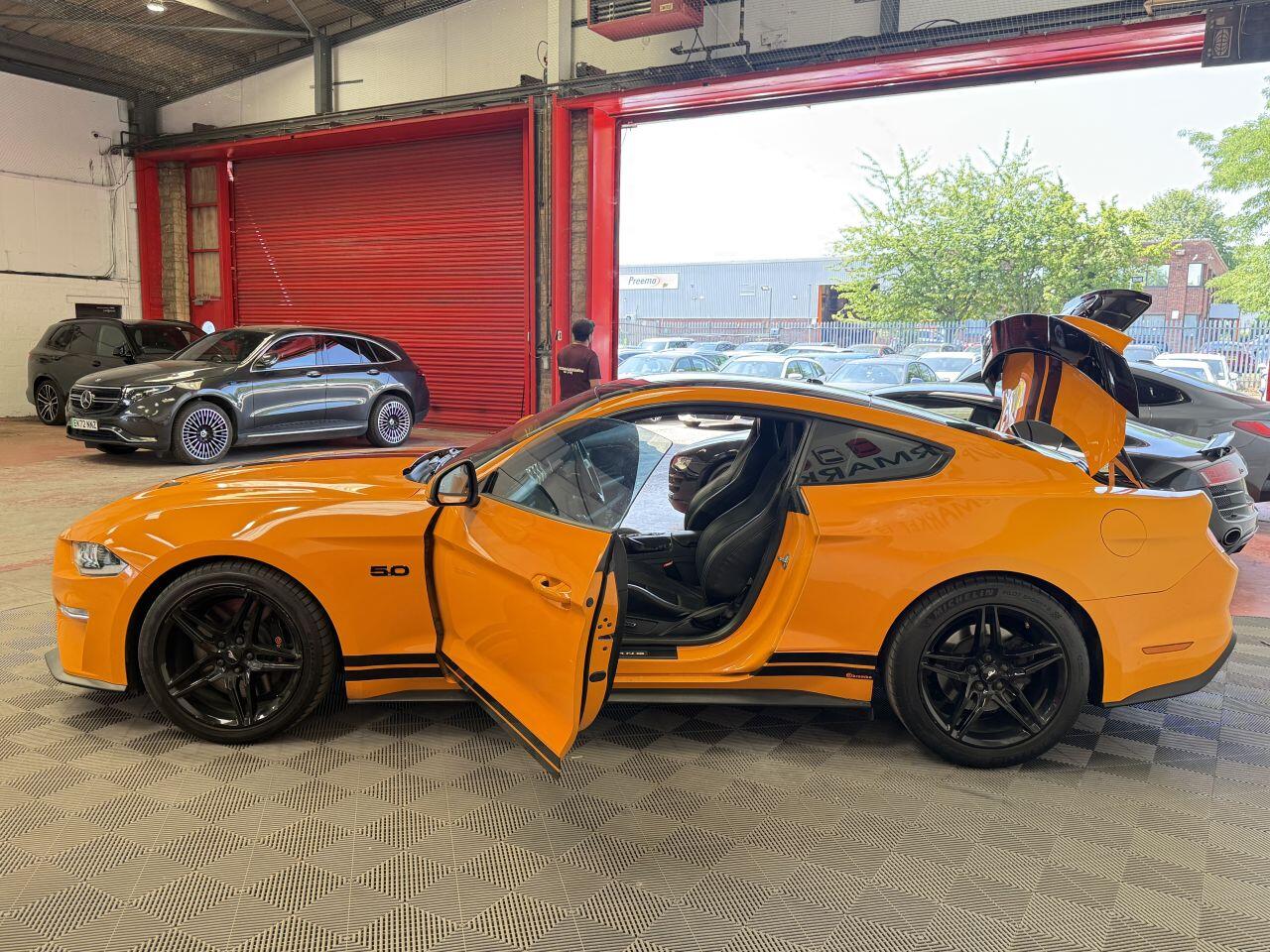 Ford Mustang view 13