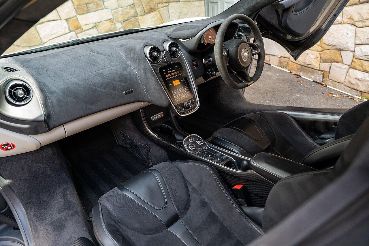 McLaren 570S view 79