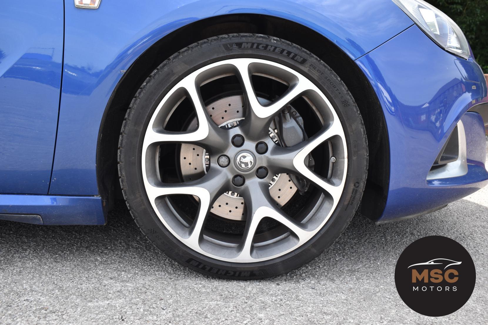 Vauxhall Astra GTC view 26