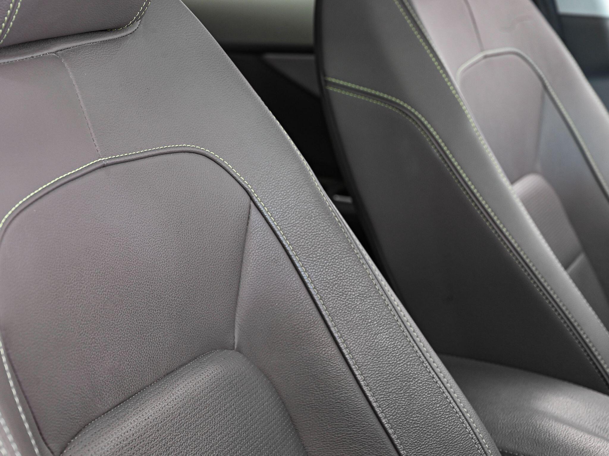 Jaguar F-Pace view 11