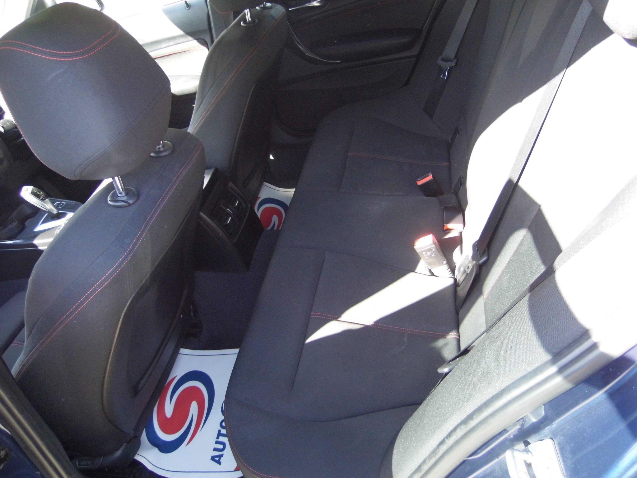 BMW 1 Series view 13