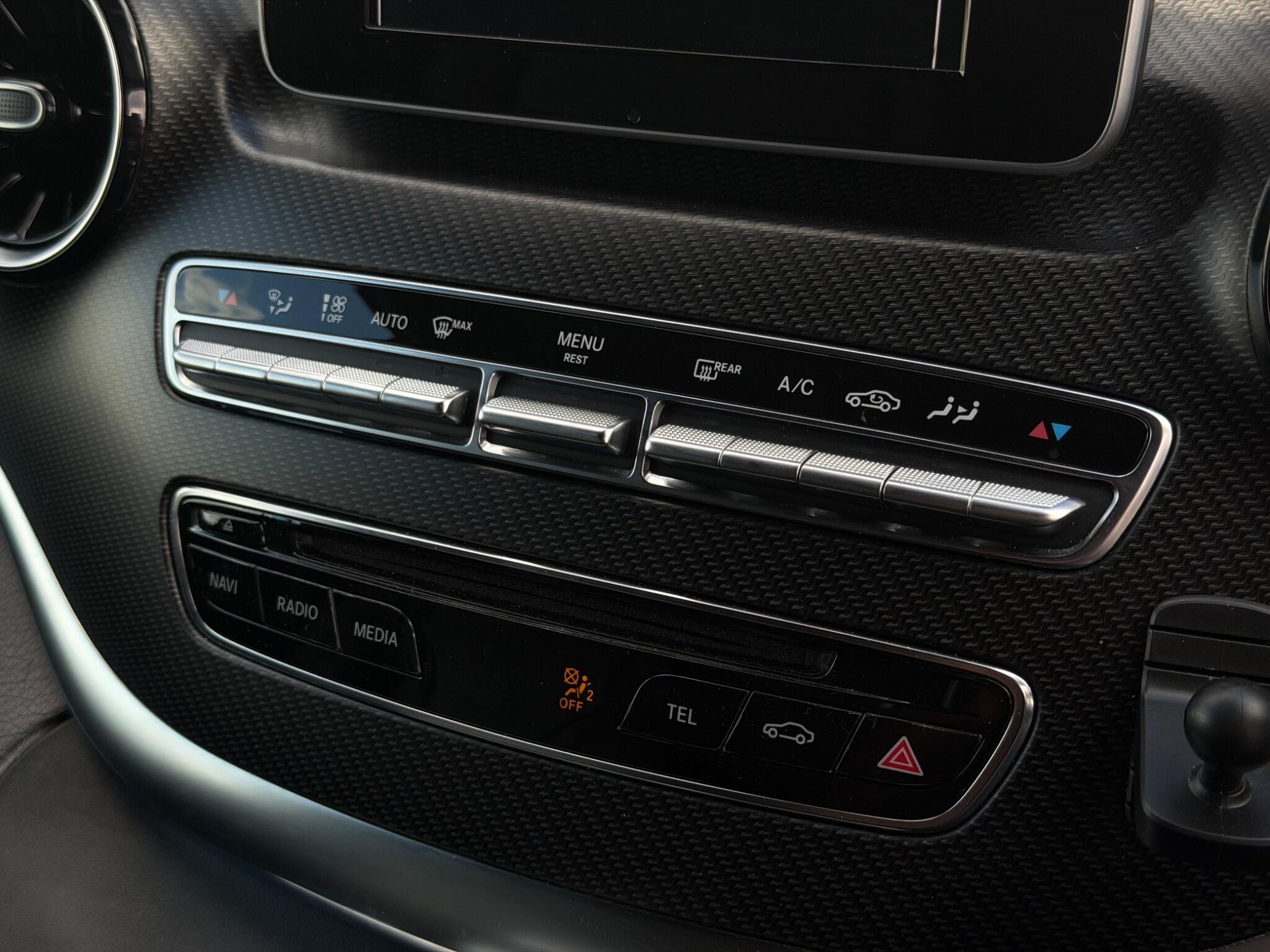 Mercedes-Benz V Class view 22