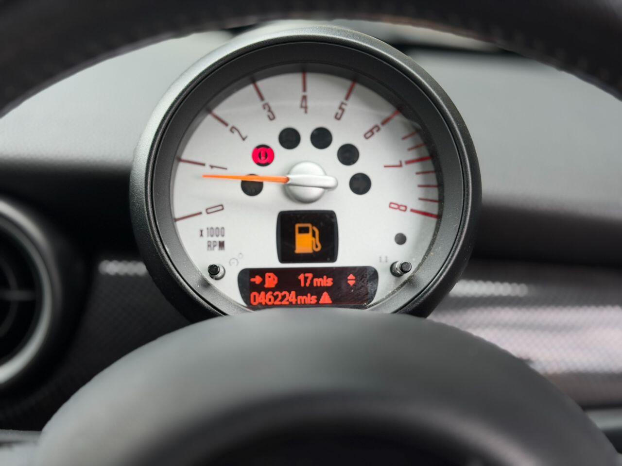 Mini Cooper view 10