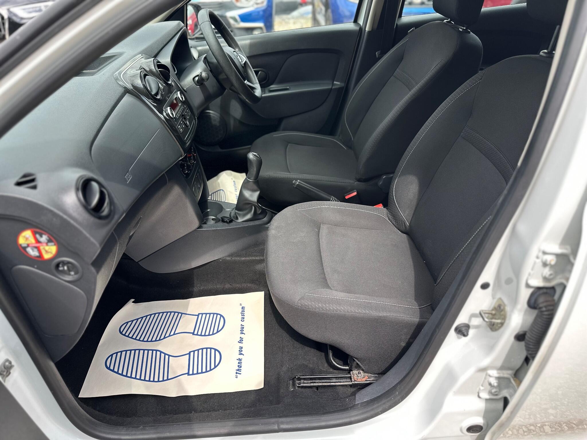 Dacia Sandero view 42