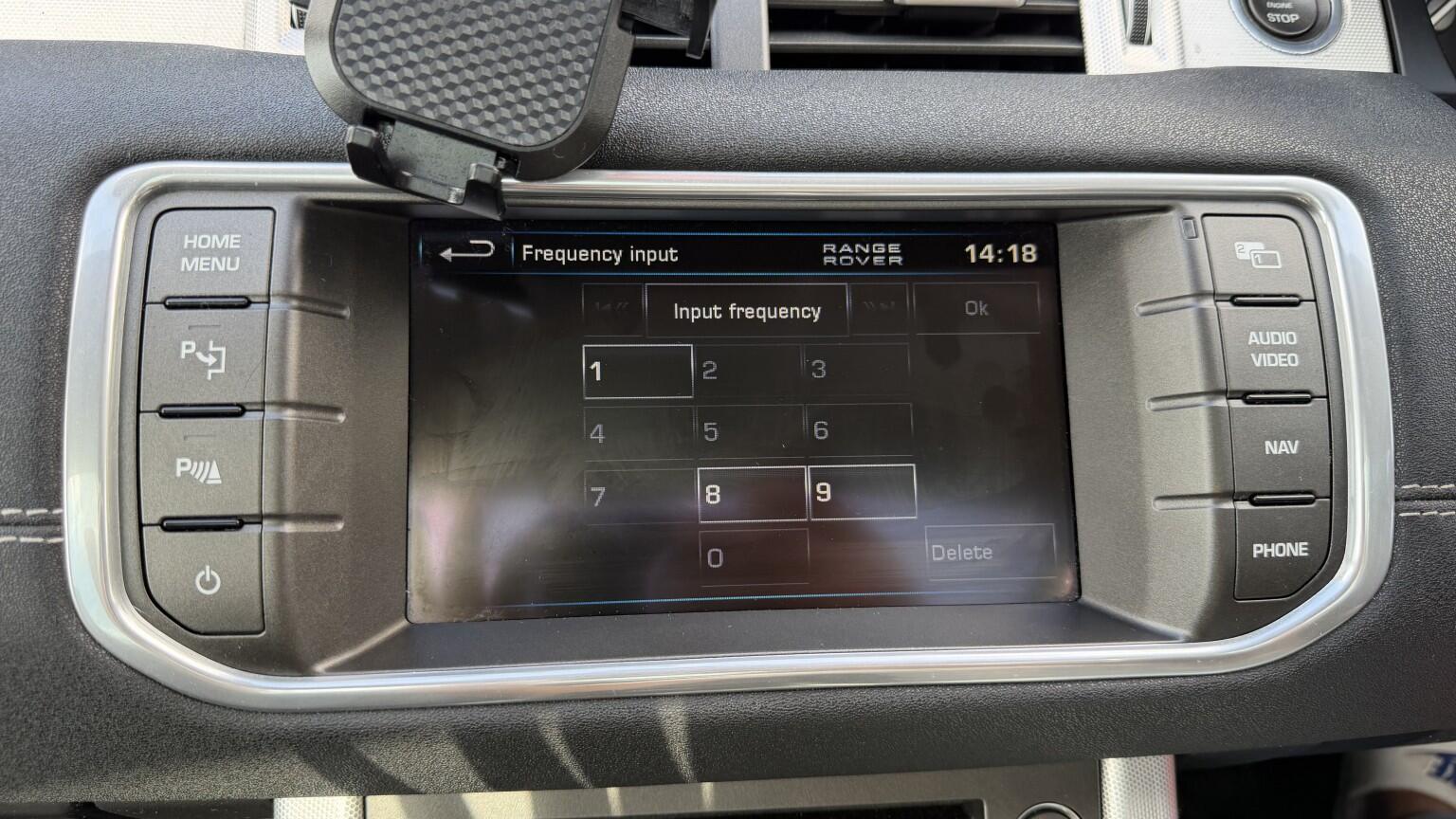 Land Rover Range Rover Evoque view 32